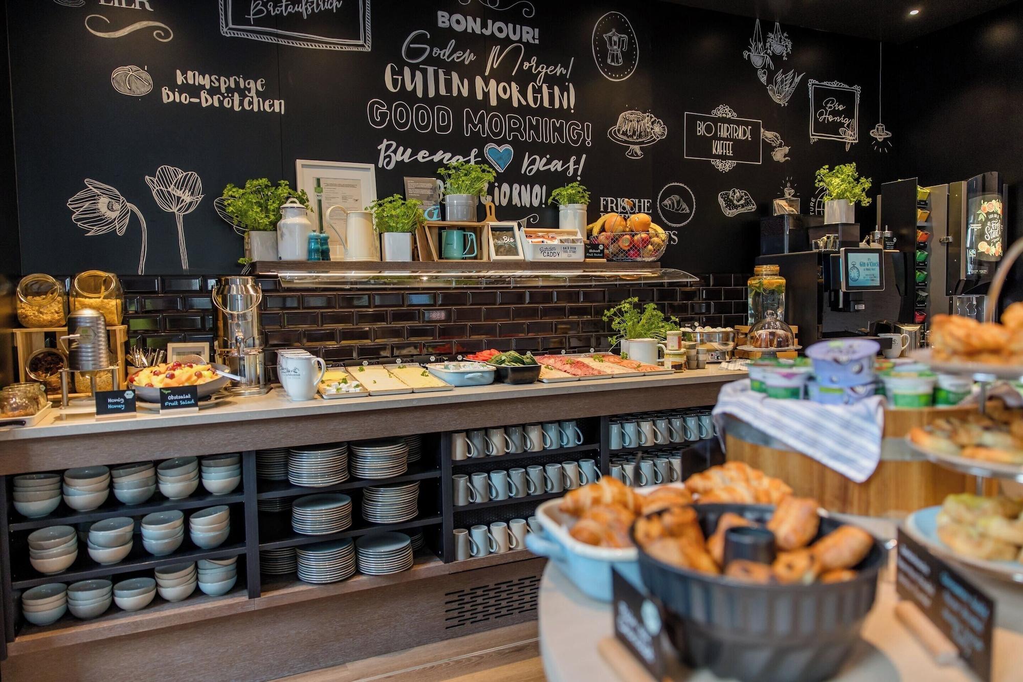 Restaurant Motel One Rostock