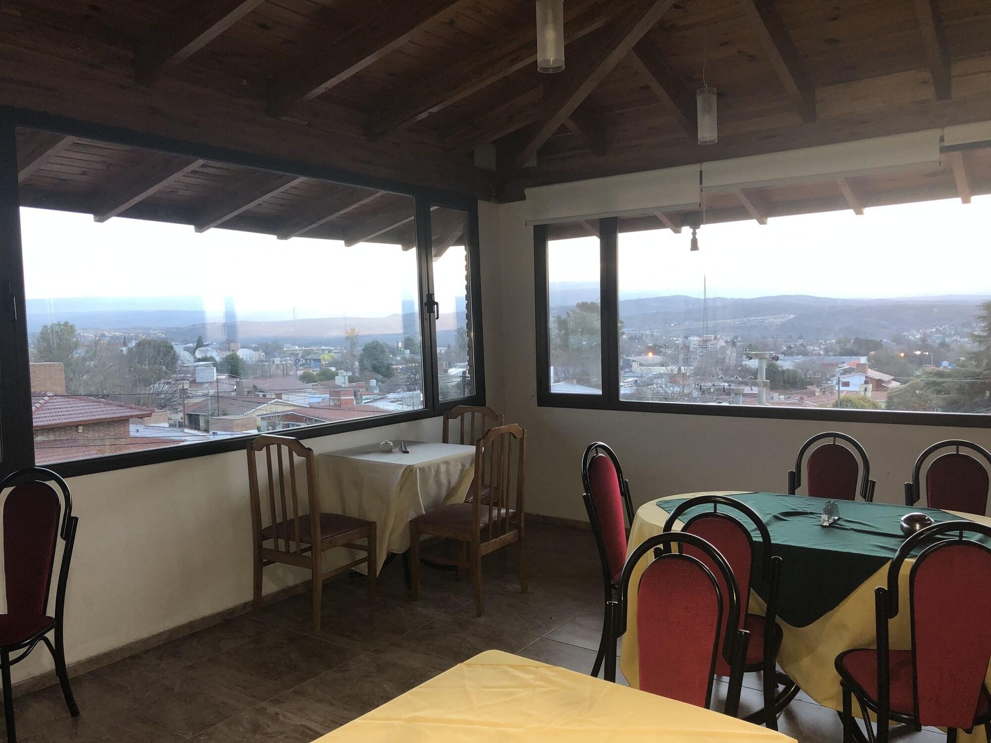 Restaurant Apart-Hotel Gibert s House