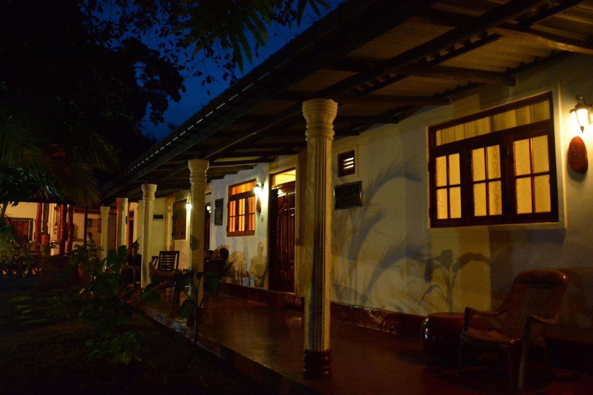 Varios Sigiriya Samanala Guest House