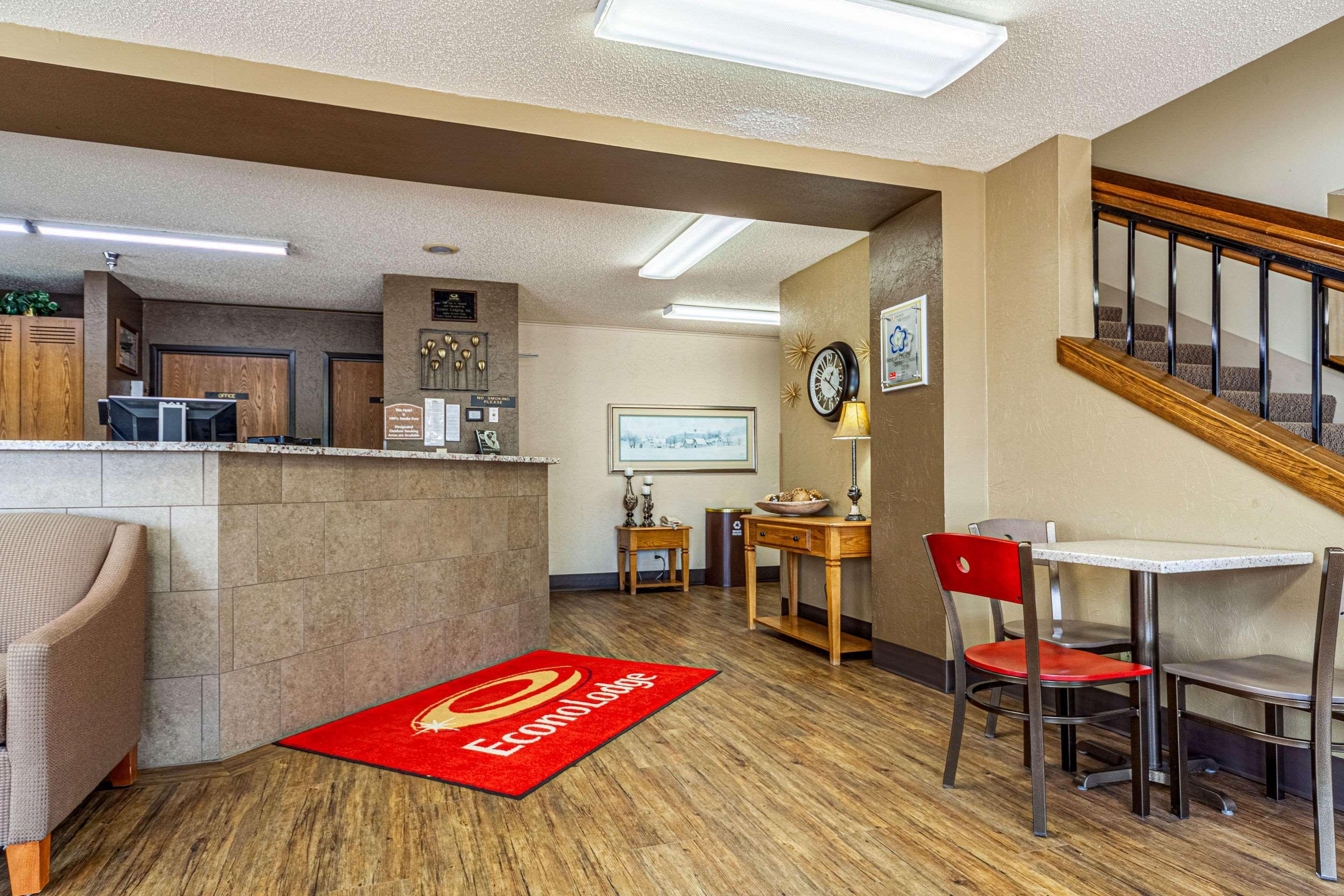Vista Lobby Econo Lodge Sioux Center