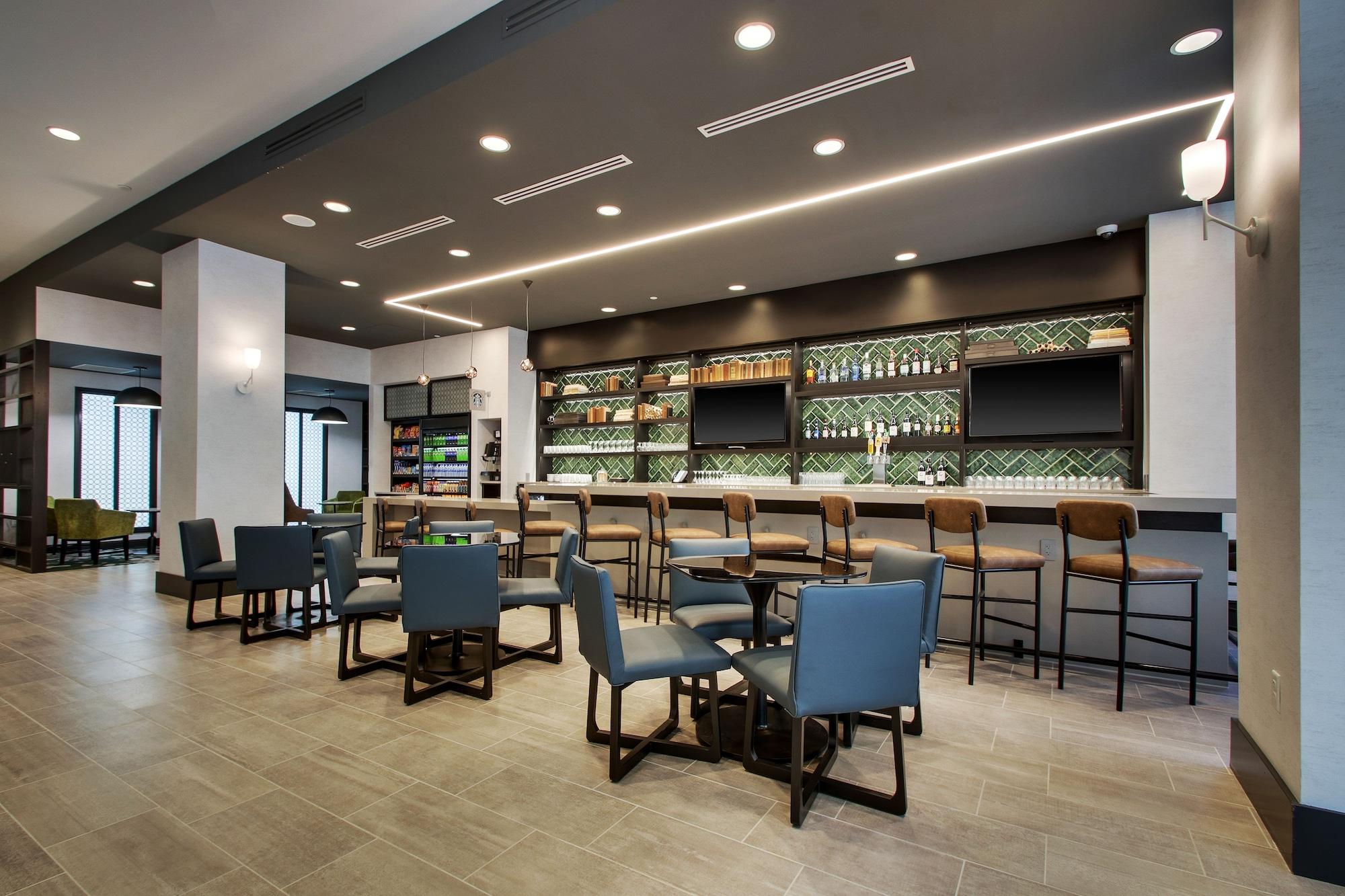 Bar/Salón Hyatt Place Iowa City Downtown