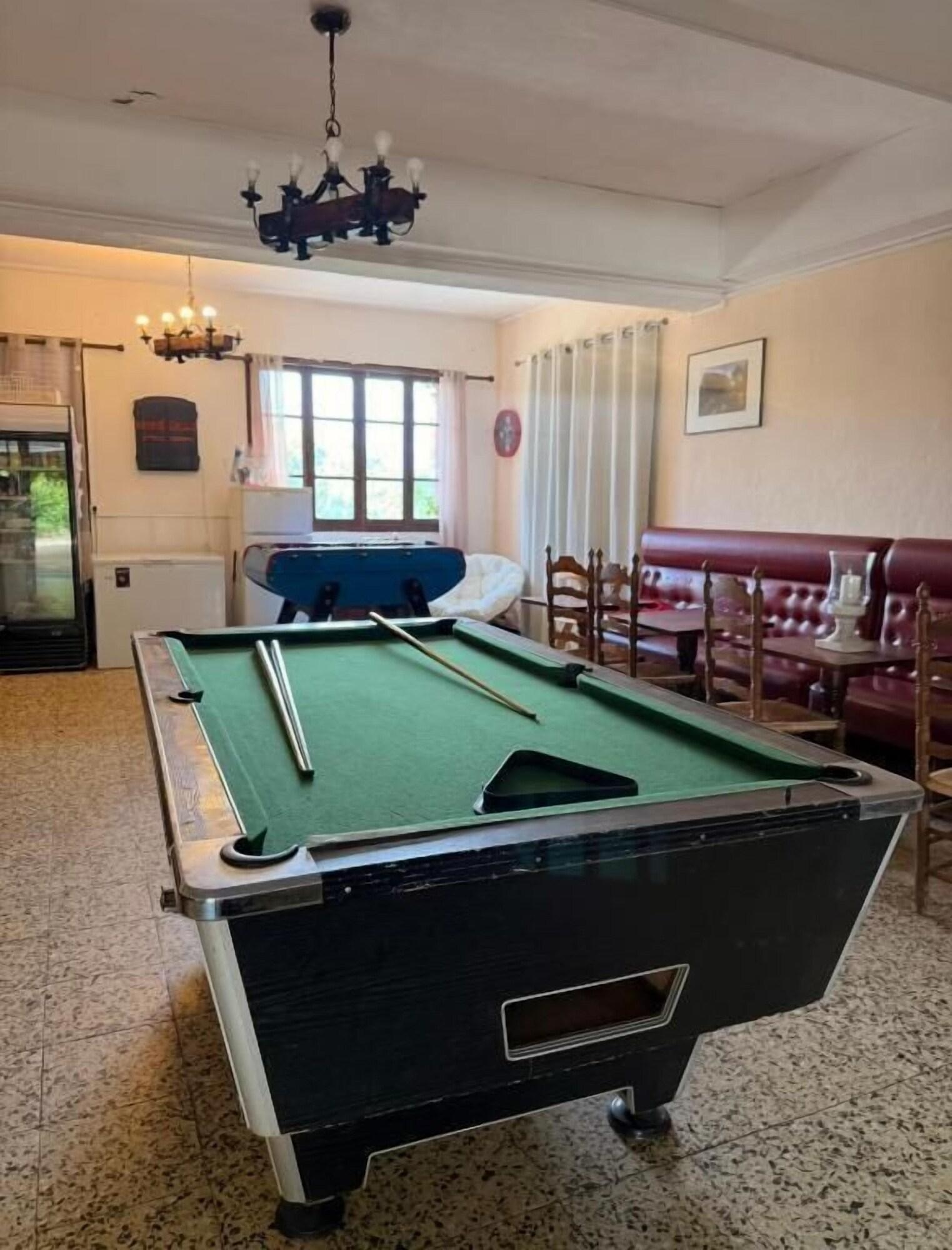 Instalaciones Recreativas Hôtel pub le petit bosquet