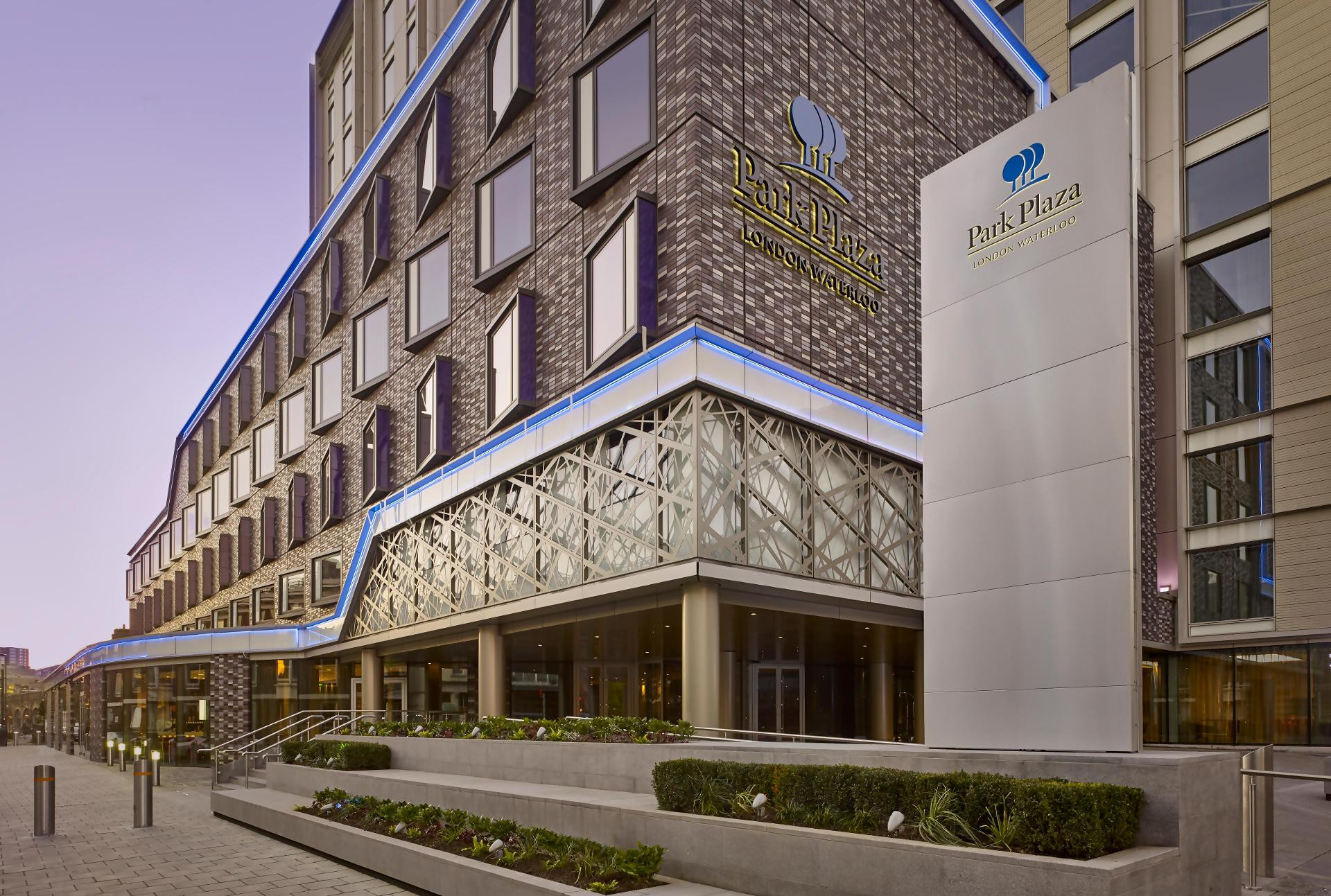 Vista Exterior Park Plaza London Waterloo