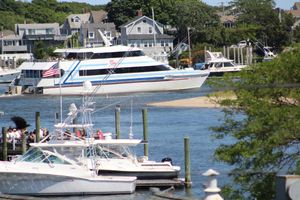 Alojamiento - Ocean Street Inn on Hyannis Harbor
