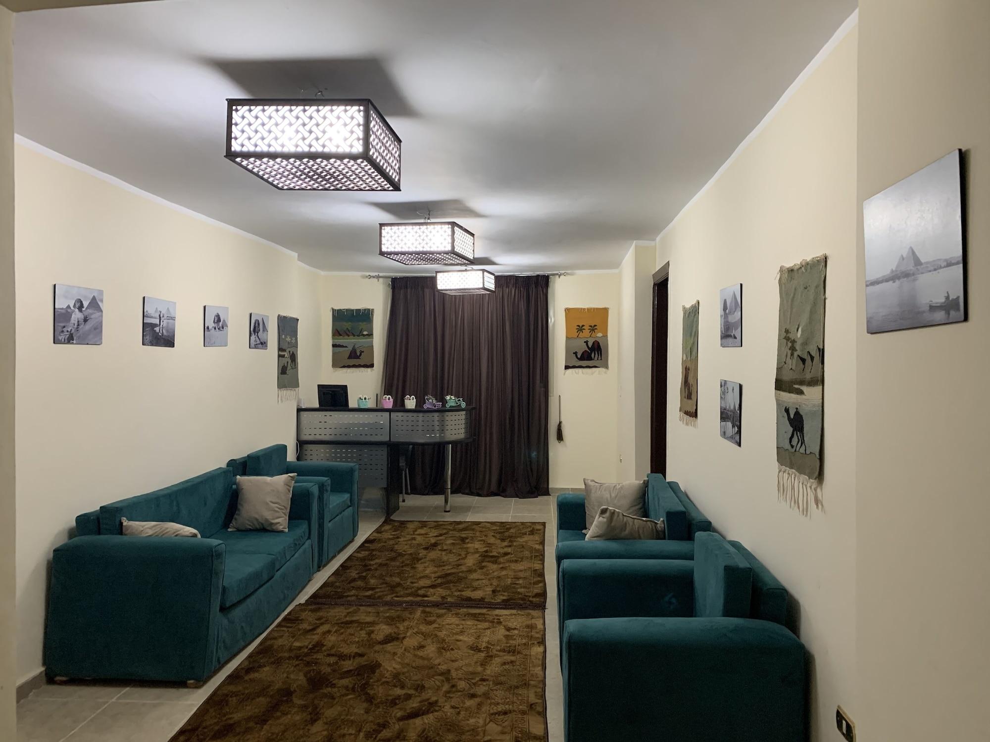 Vista Lobby 9 Pyramids Inn