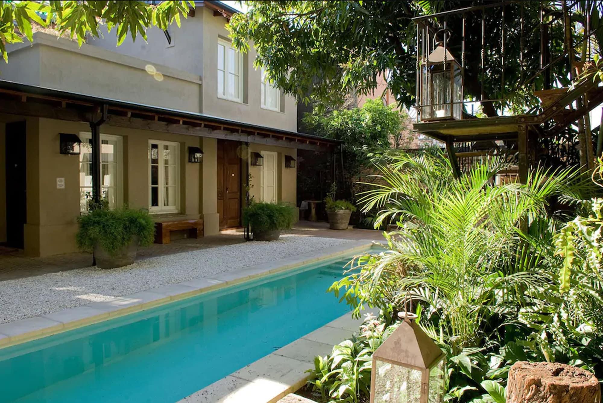 Vista Piscina La Alondra Casa De Huéspedes