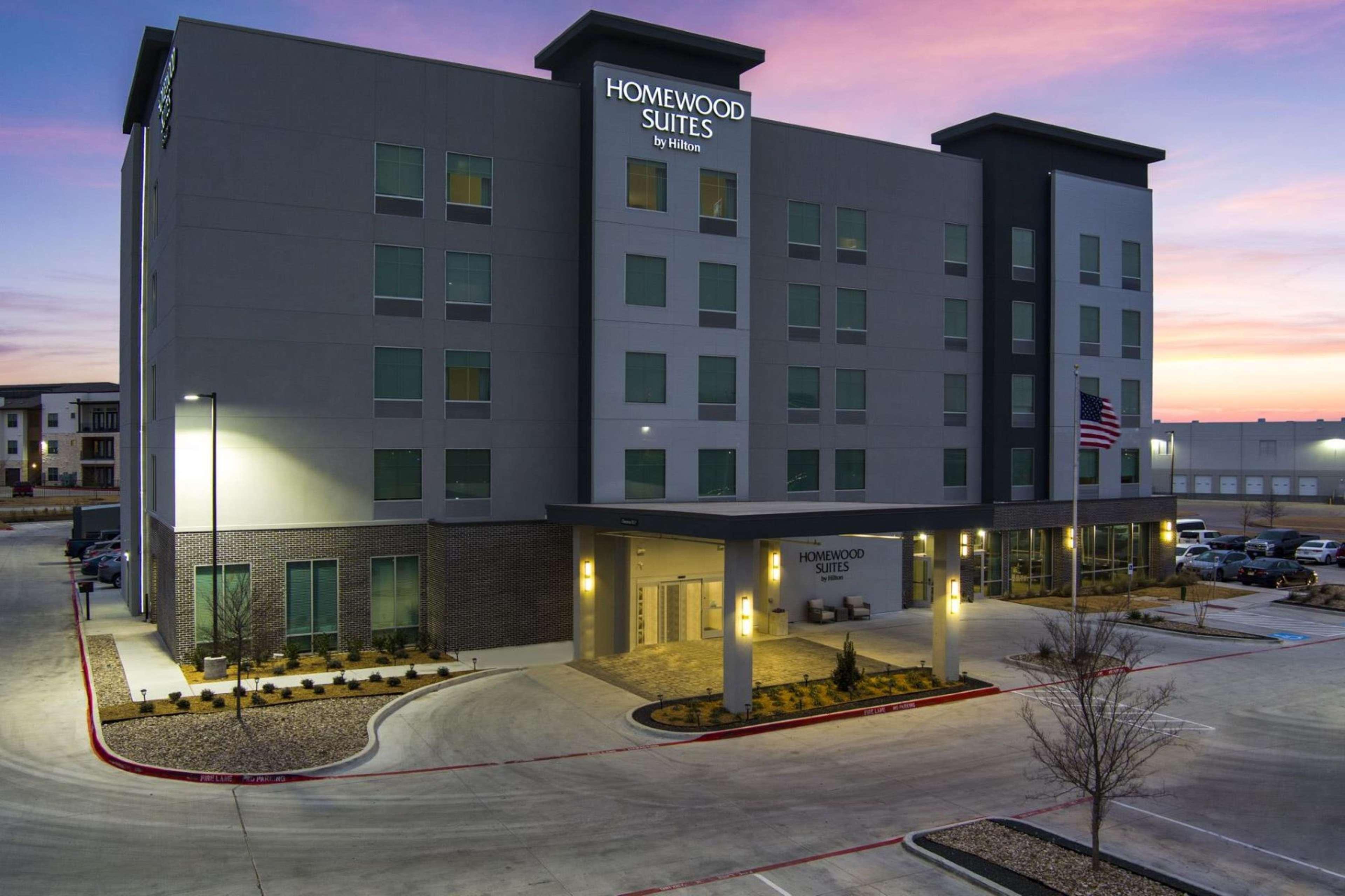 Vista Exterior Homewood Suites by Hilton DFW Airport South