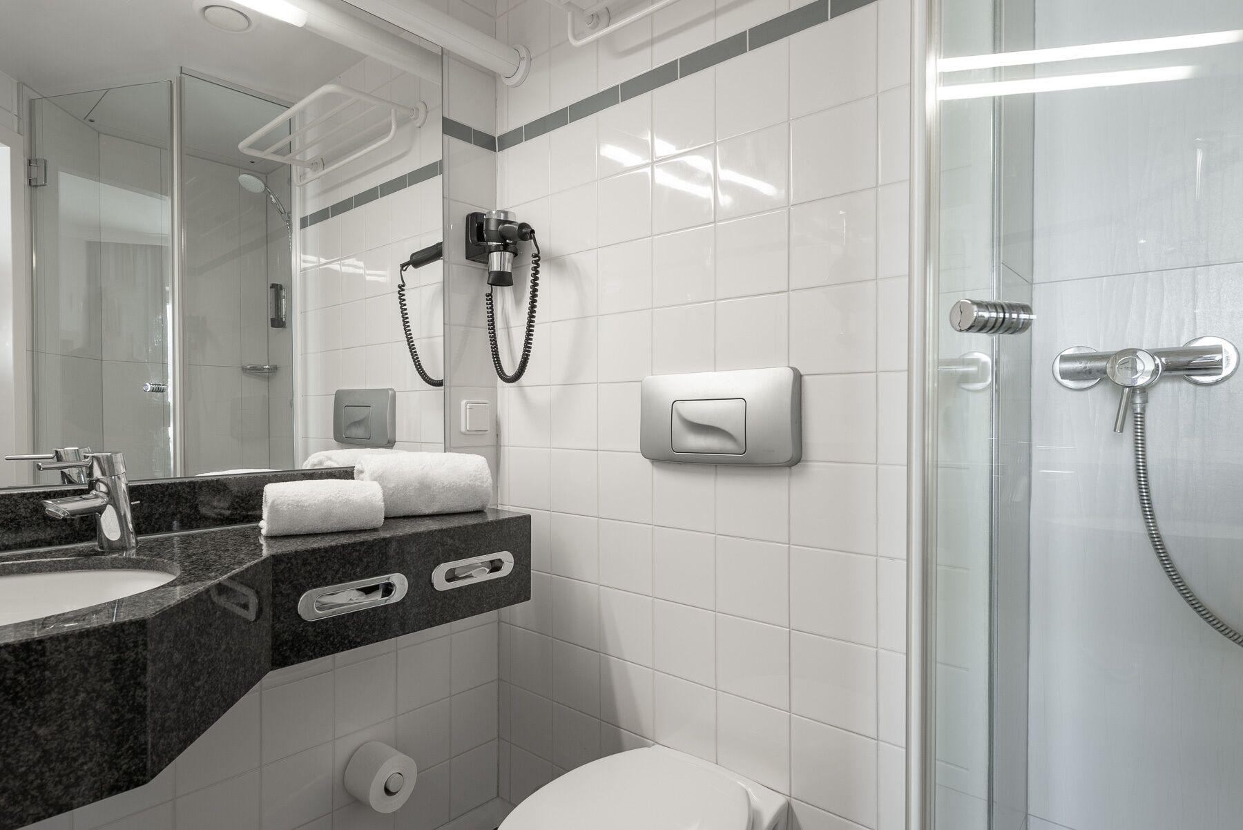 Equipamiento de Habitación IntercityHotel Kiel