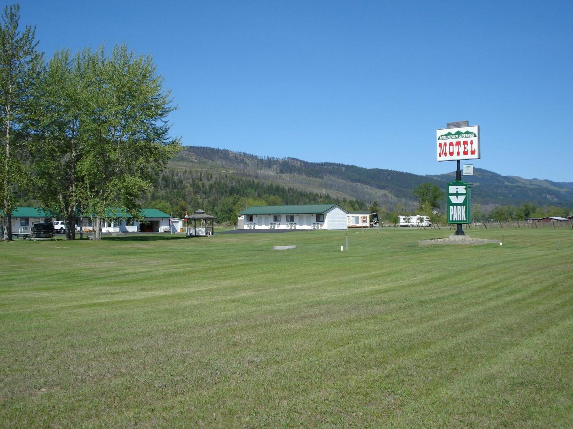 Campo de Golf Mountain Springs Motel & RV Park