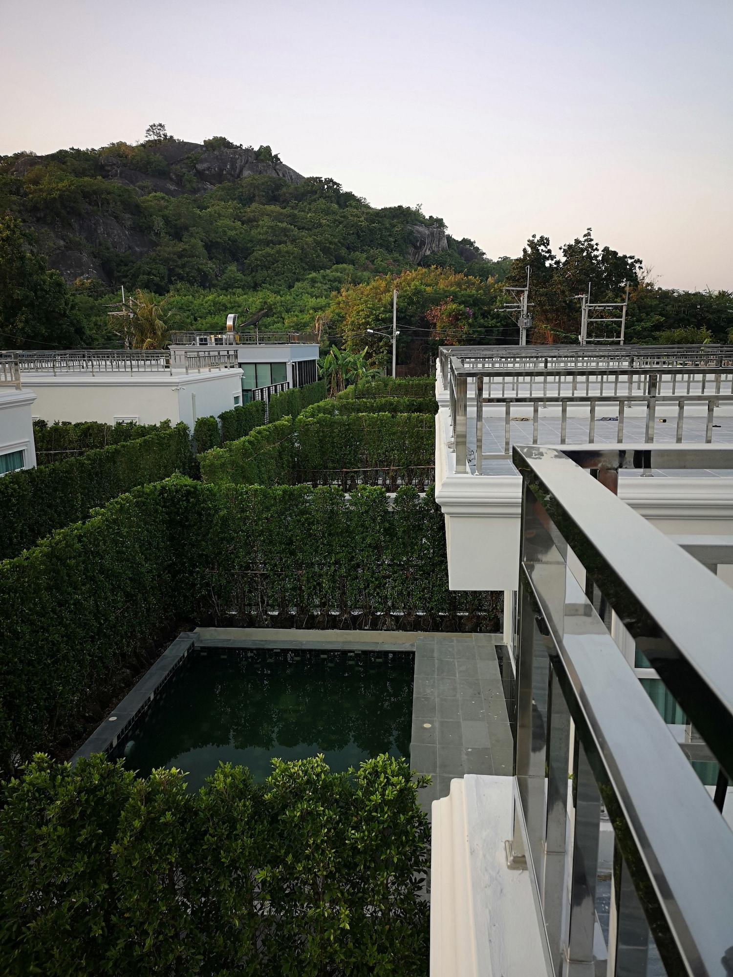 Vista Exterior T Villas Huahin