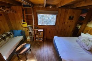 Renta temporal - Cottage-Swim-Brook on Property-Views-Firepit-Woodstove-7 min to Stratton-Dogs OK