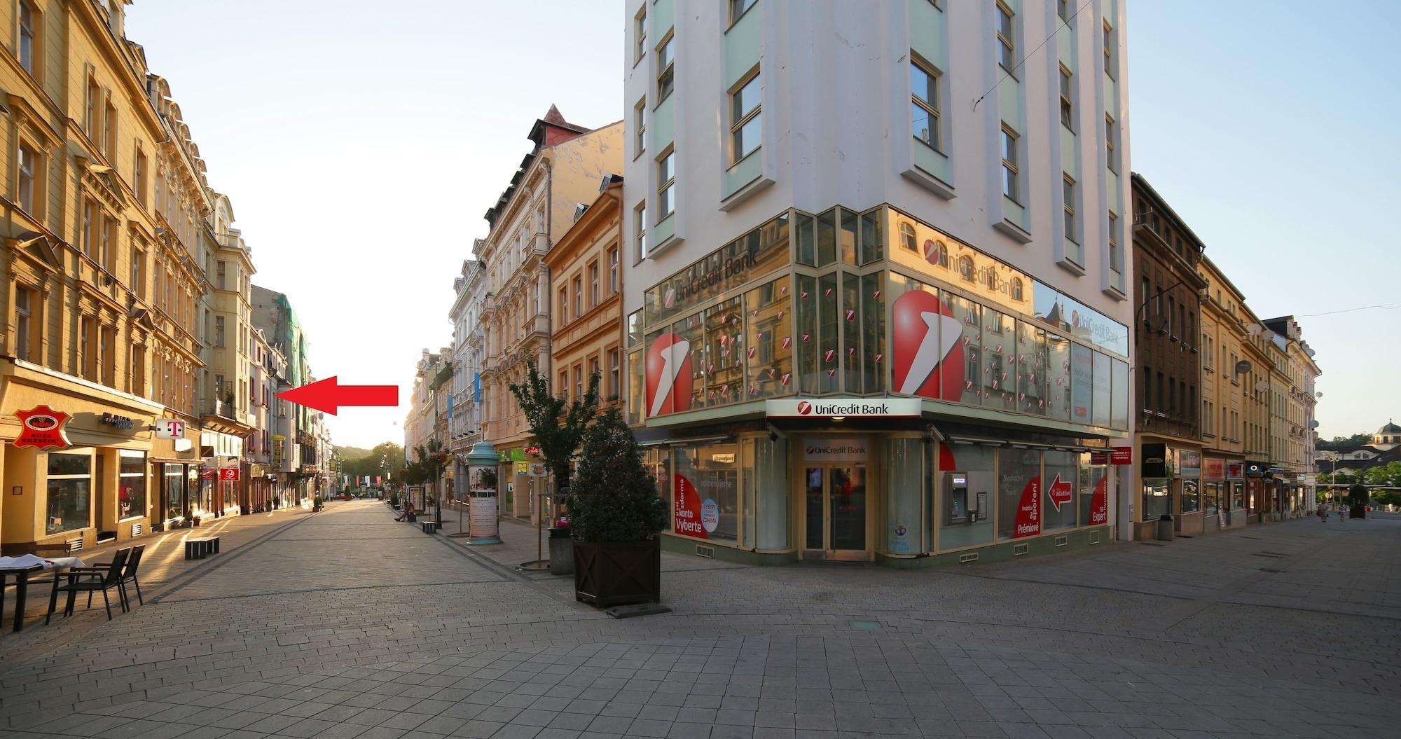 Vista Exterior Hotel Kavalerie