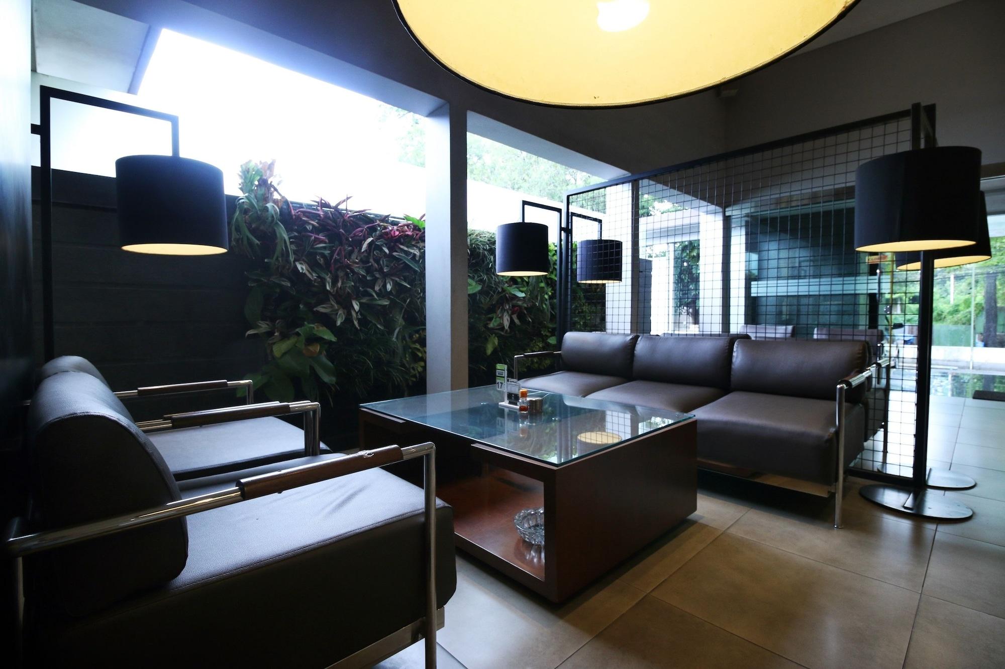 Vista Lobby Hotel Nyland Cipaganti