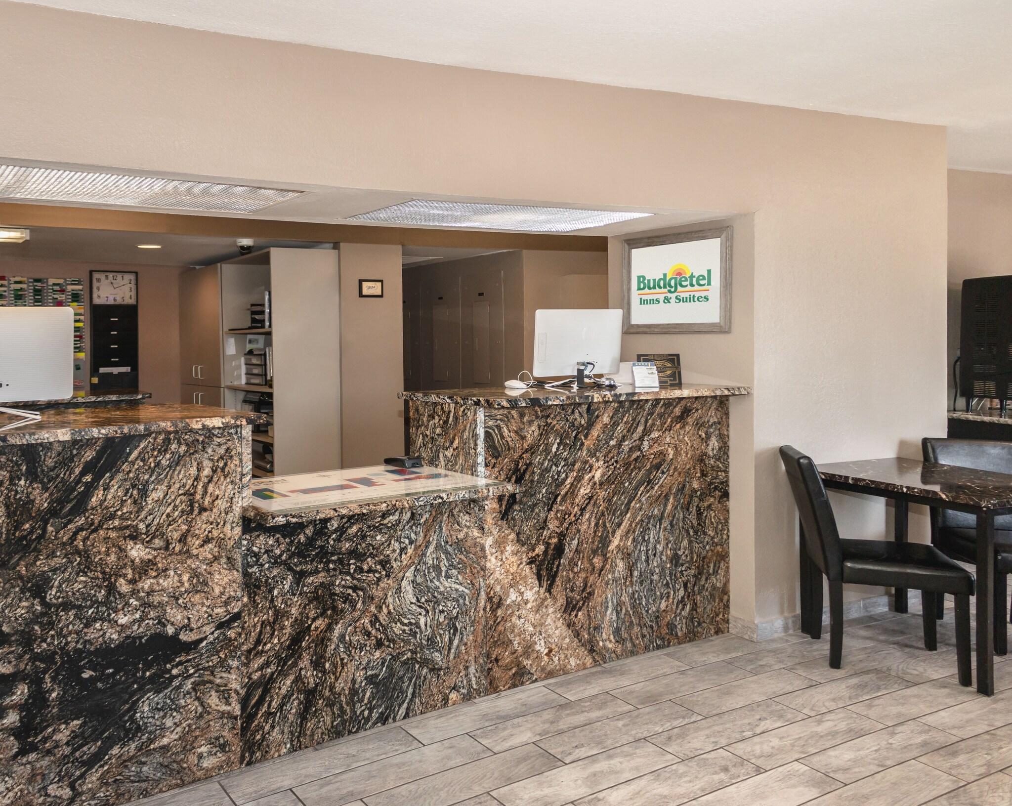 Vista Lobby Budgetel Inn & Suites Yuma