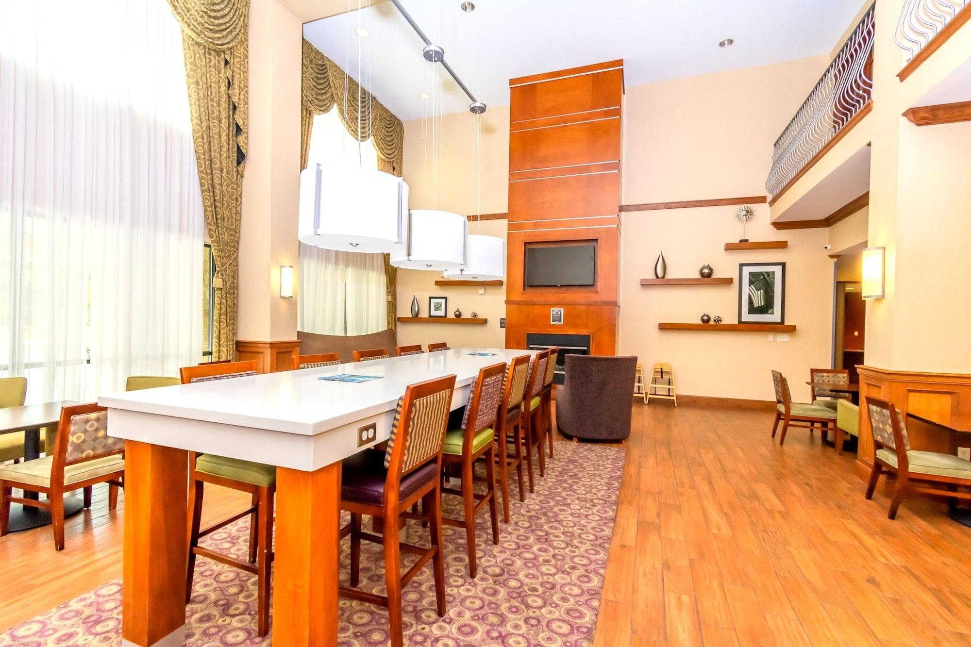 Restaurant Hampton Inn and Suites College Station