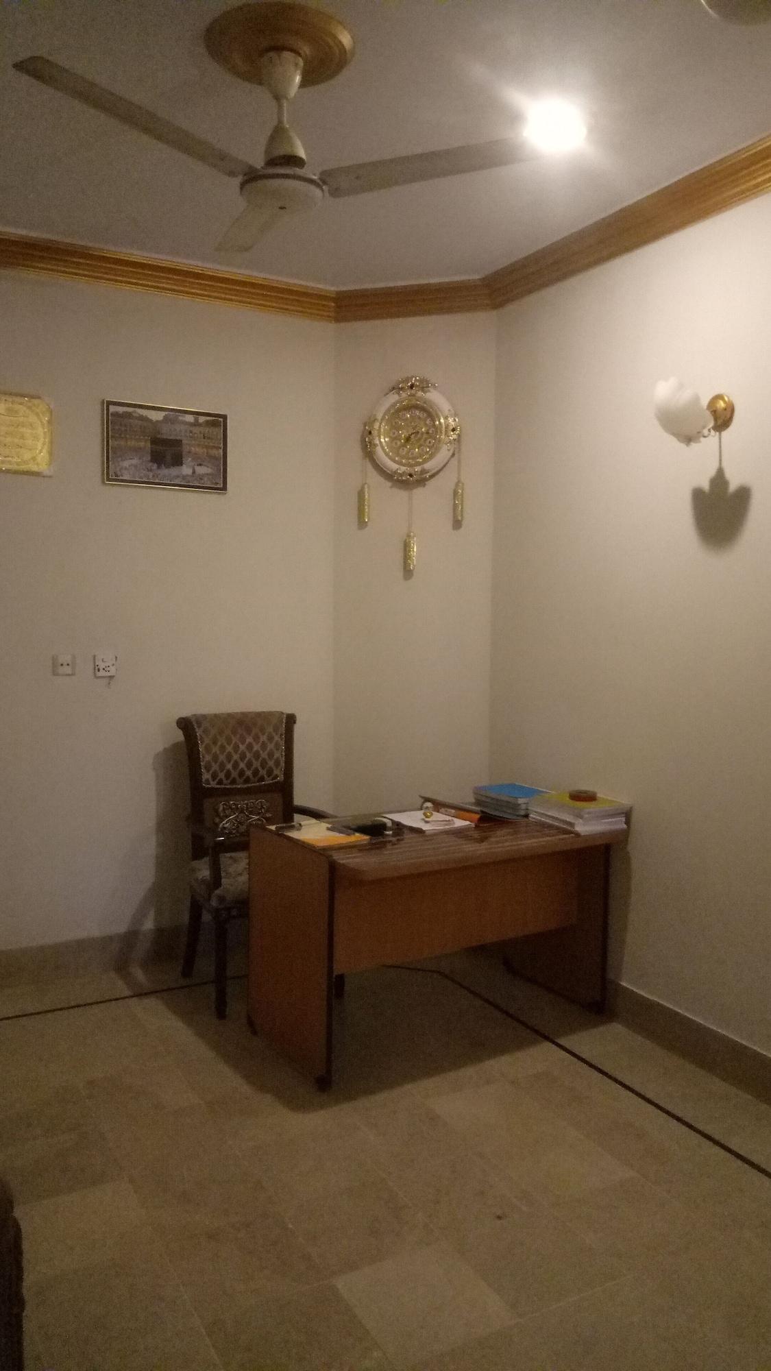 Vista Lobby Hill View Guest House