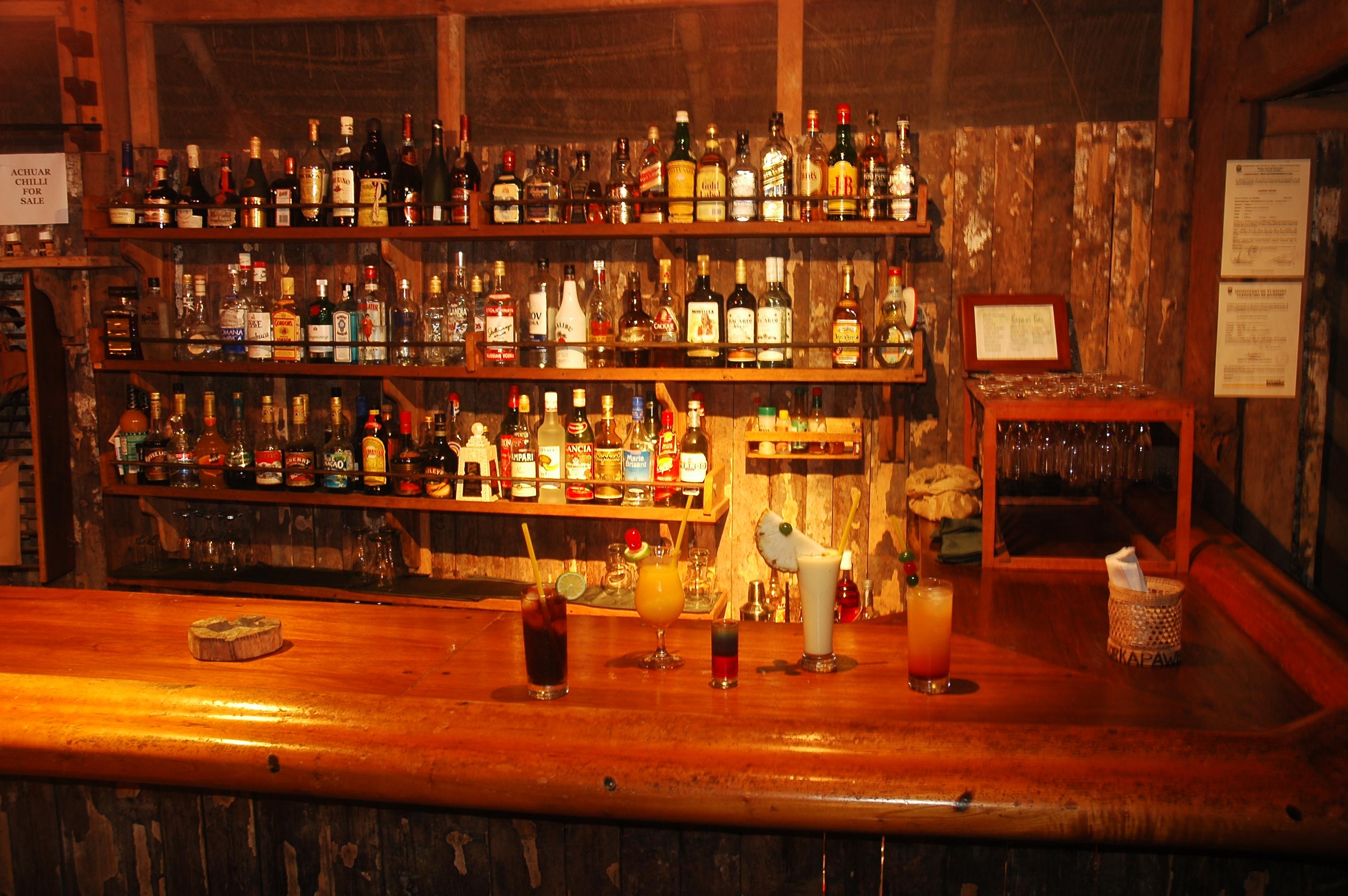 Bar/Salón Kapawi Ecolodge & Reserve