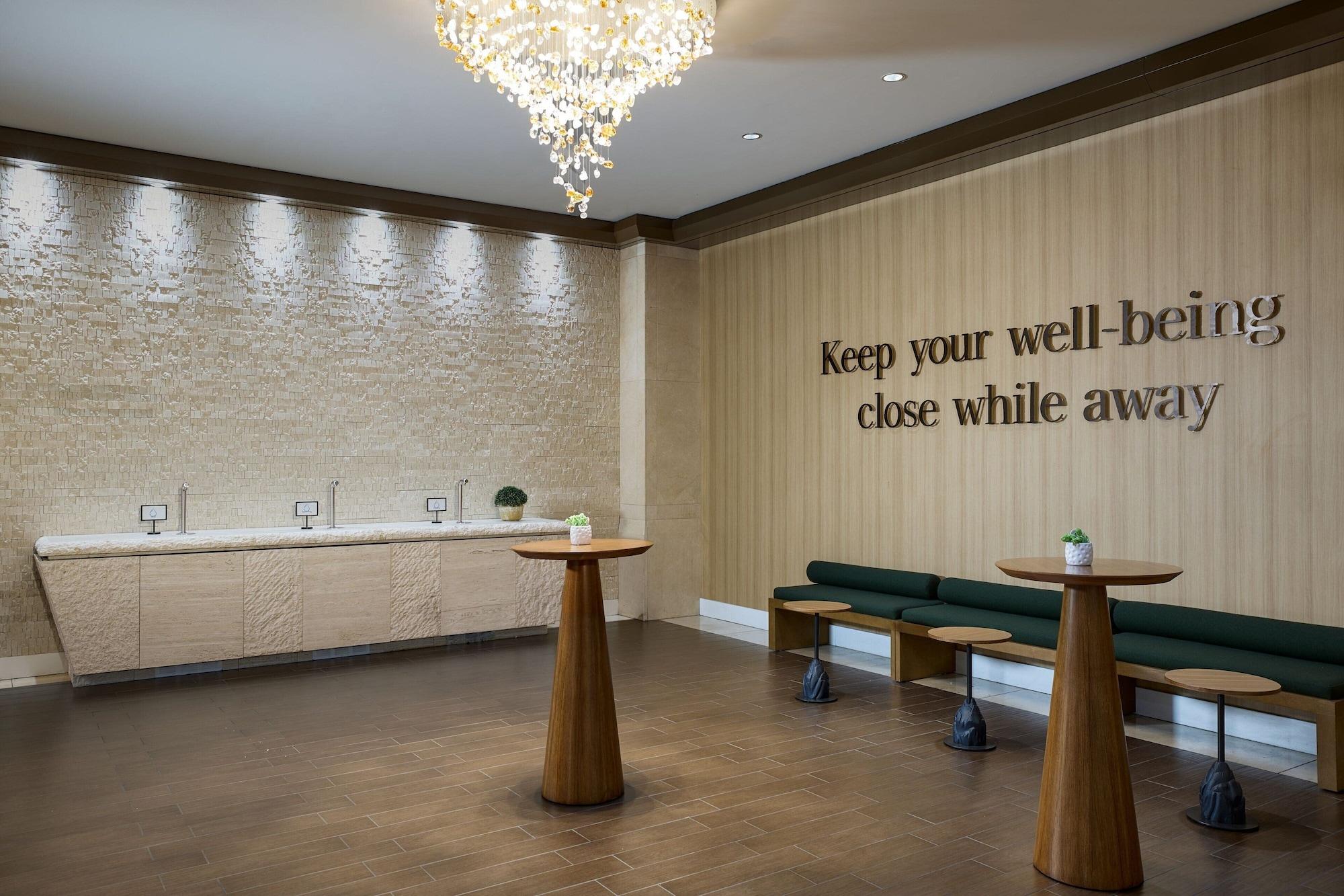 Vista Lobby The Westin Los Angeles Airport