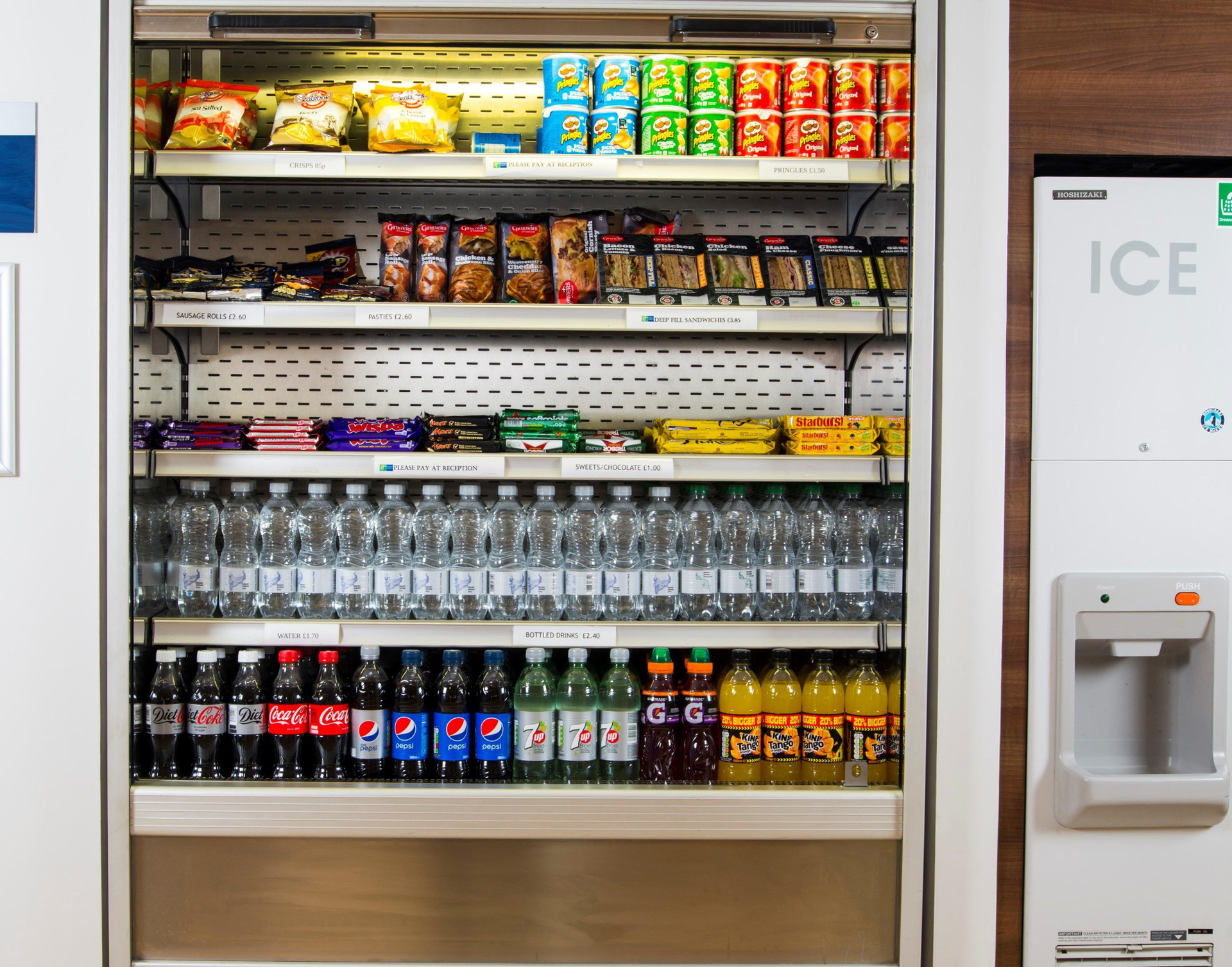 Vista Lobby Holiday Inn Express Northampton - South by IHG