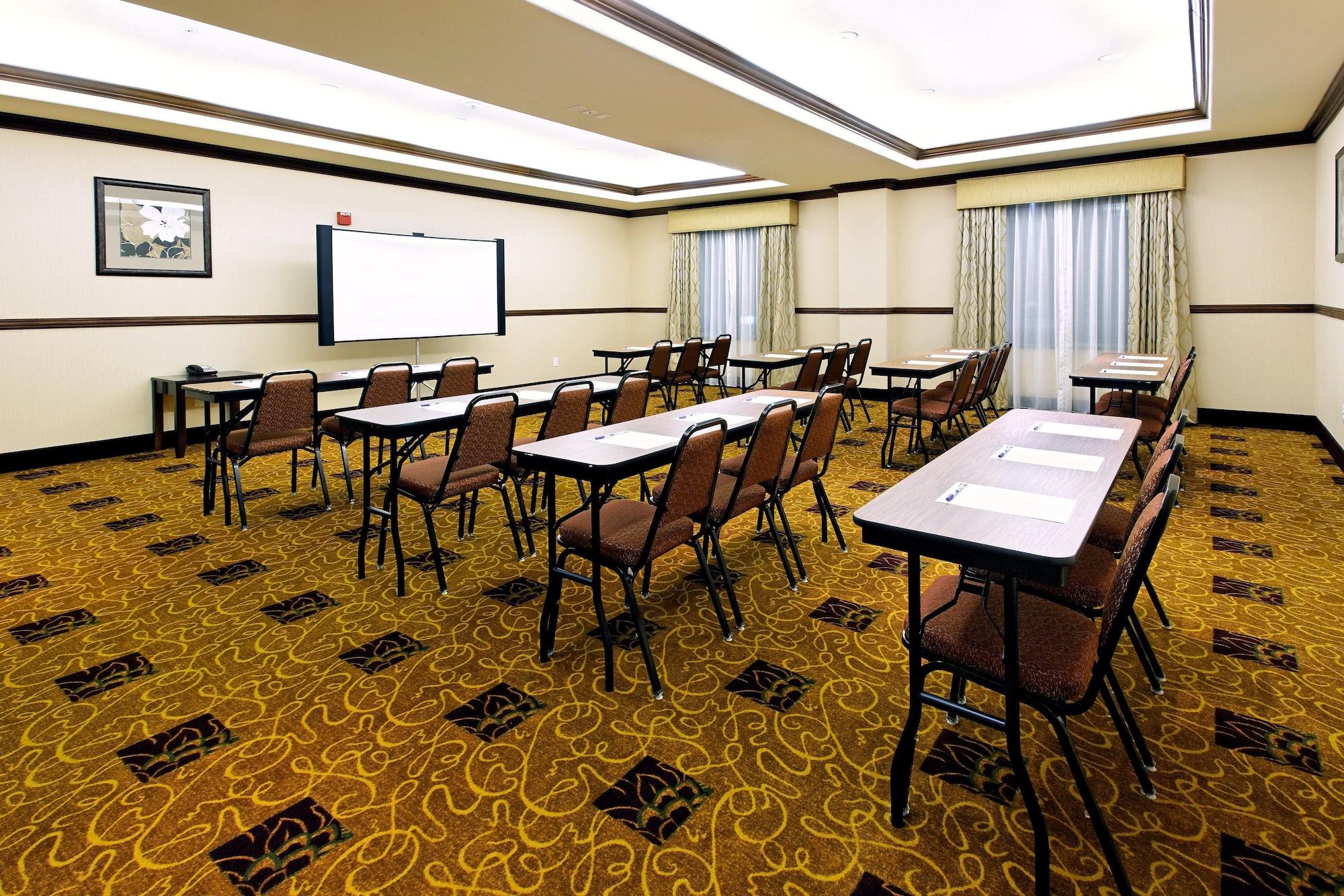 Sala de Reuniones Holiday Inn Express Hotel & Suites FRESNO NORTHWEST-HERNDON by IHG