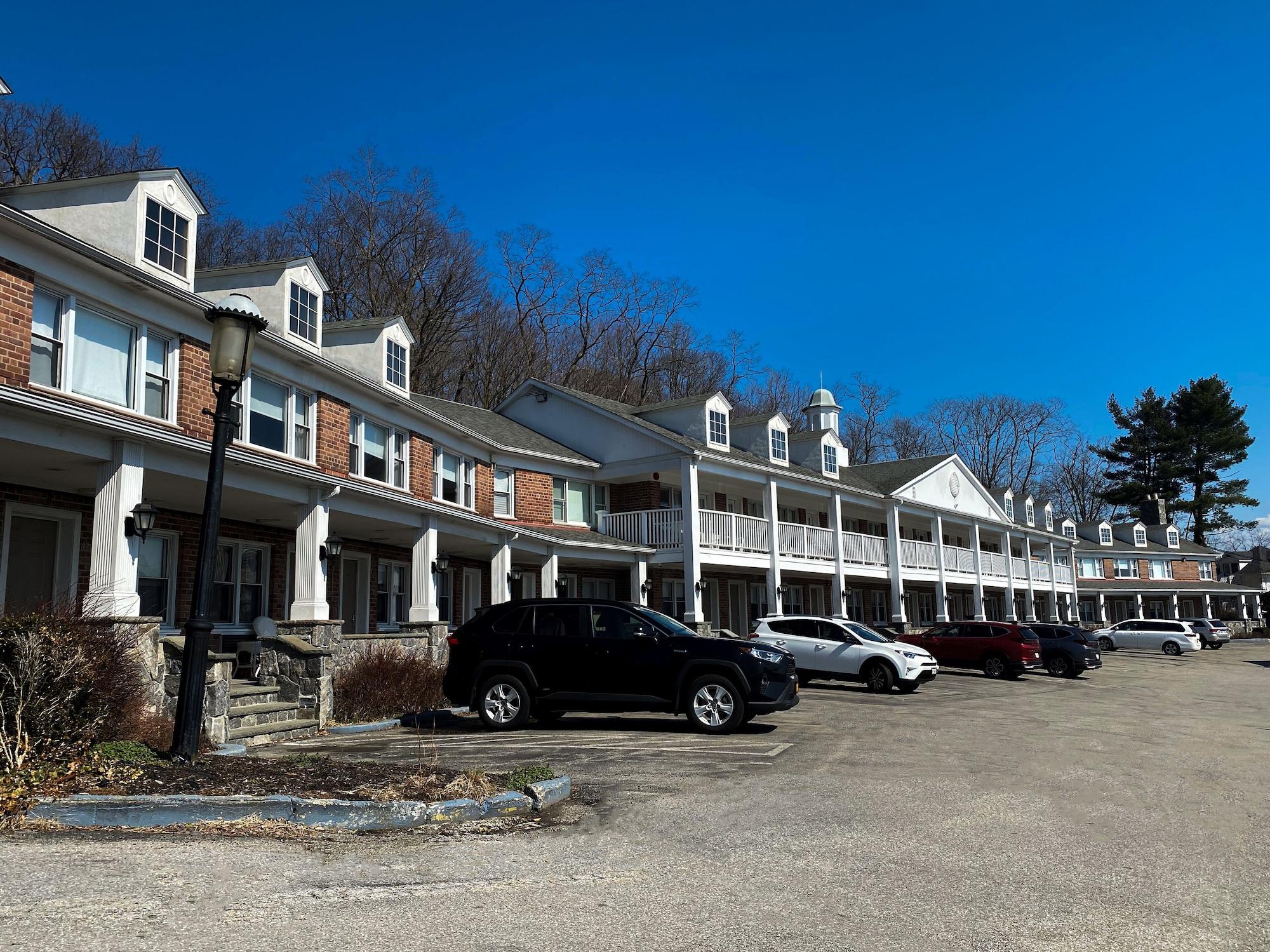 Varios Inn on the Hudson