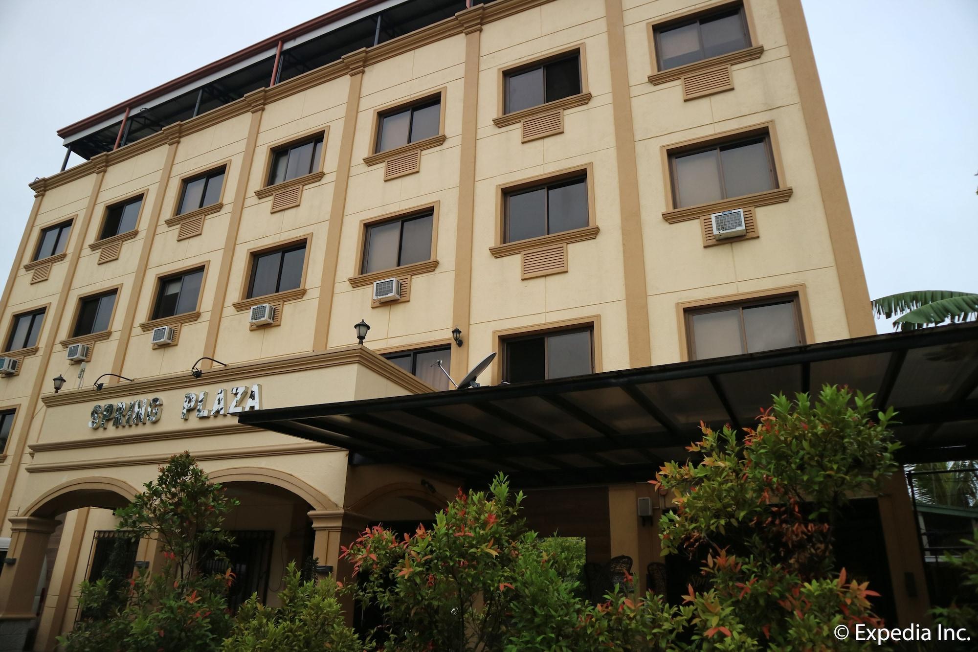 Vista Exterior Spring Plaza Hotel