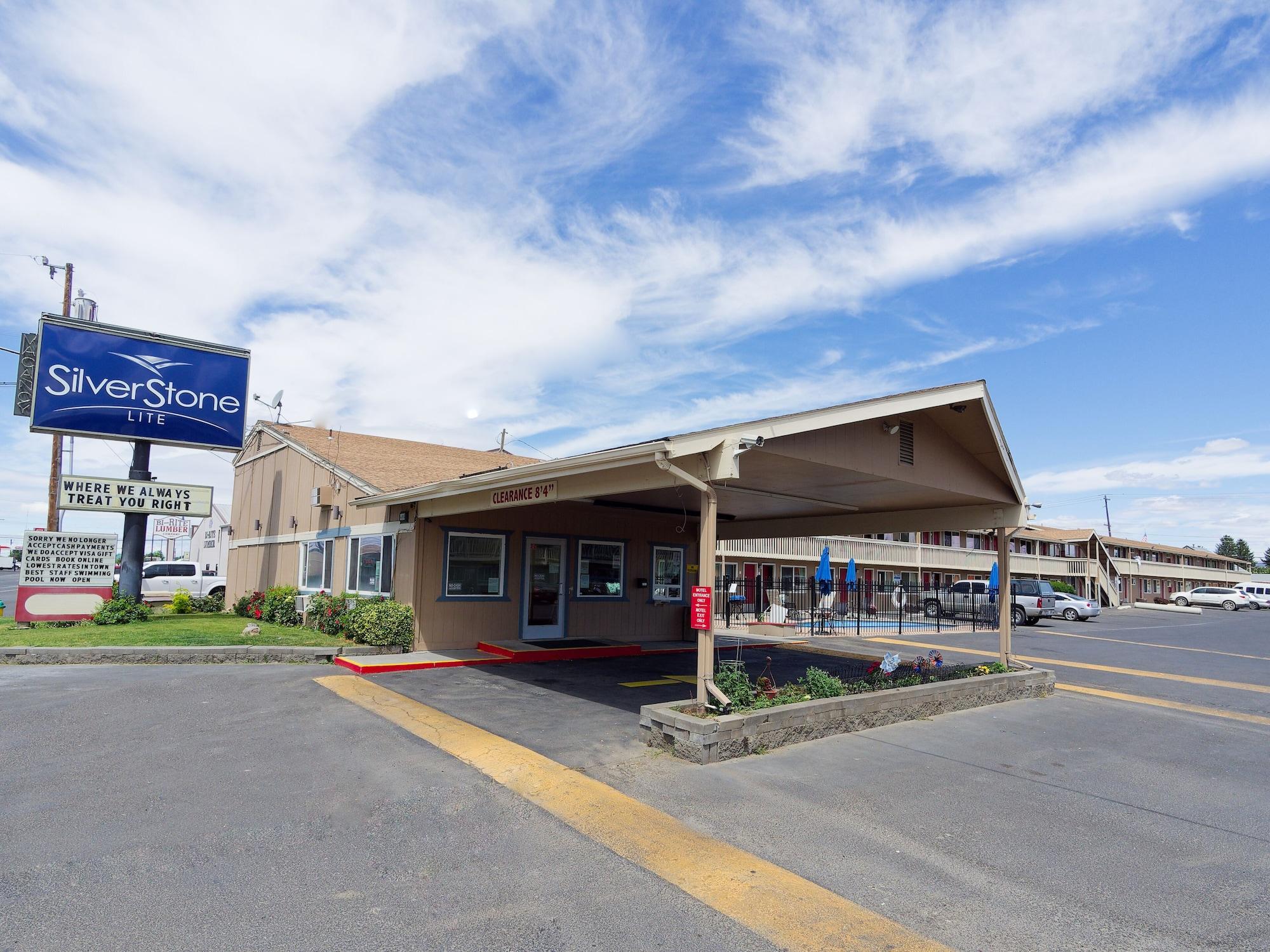 Vista Exterior SilverStone Lite