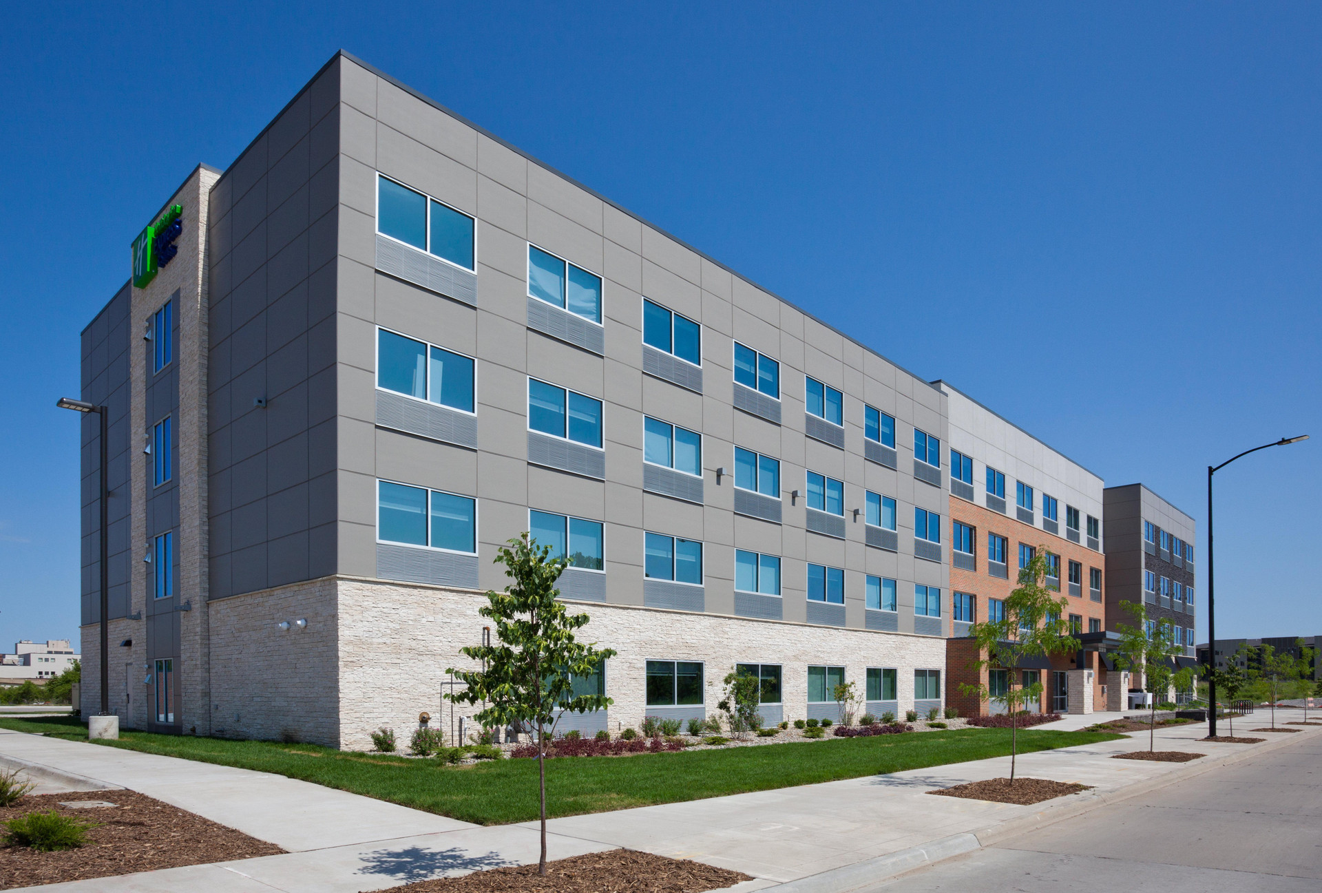 Vista Exterior Holiday Inn Express & Suites Des Moines Downtown by IHG