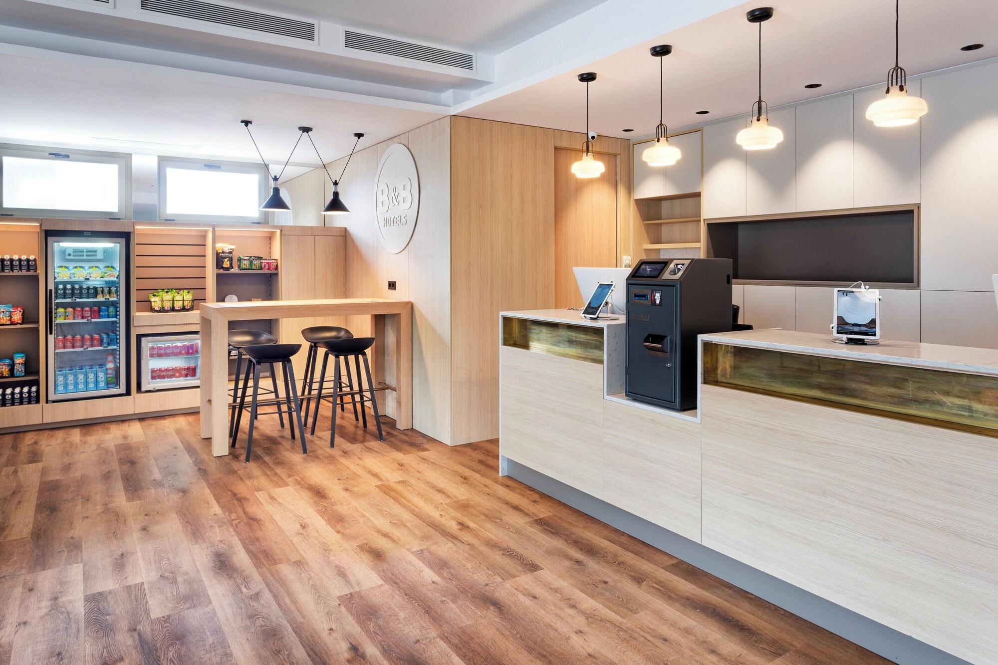 Vista Lobby B&B Hotel Barcelona Sant Cugat