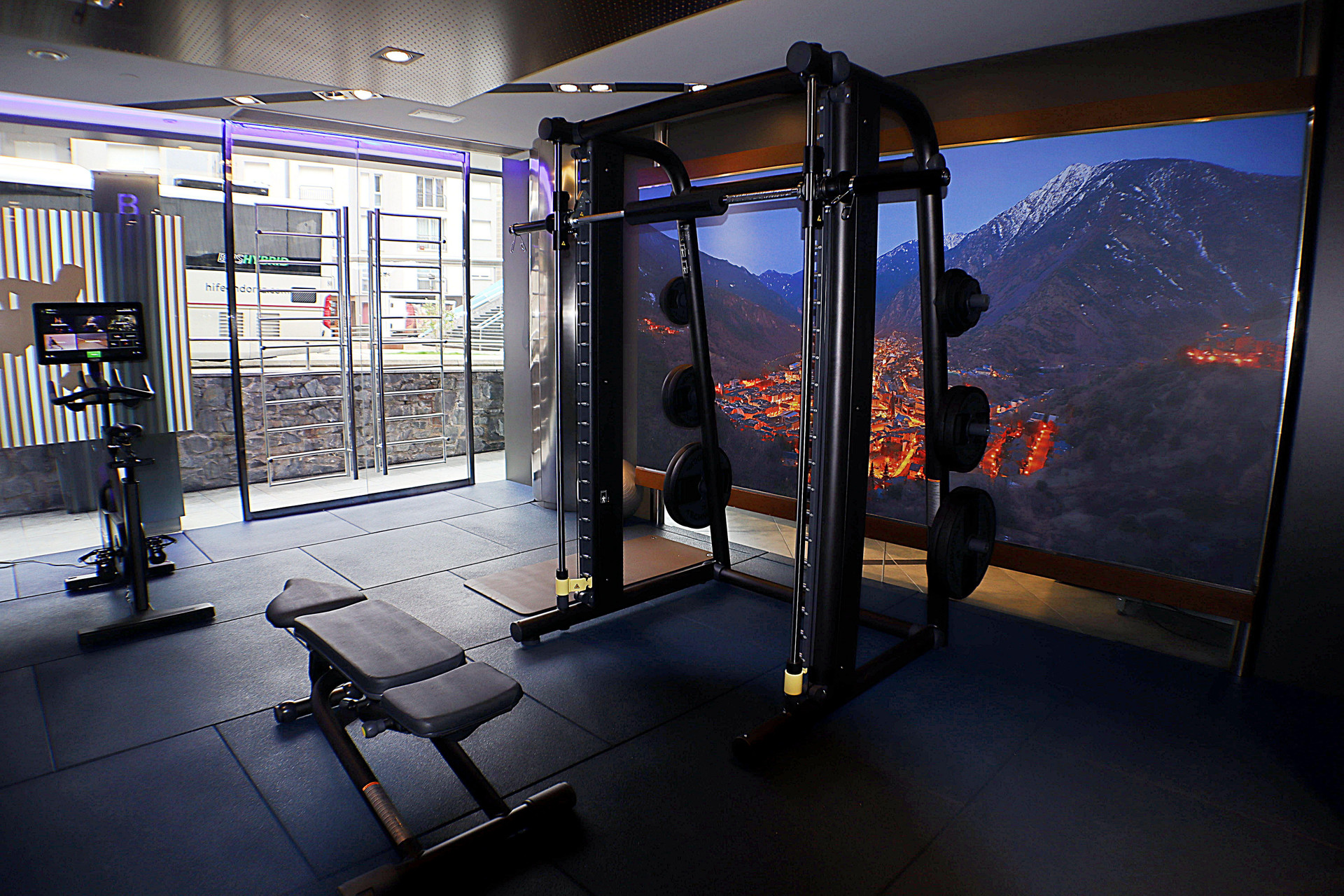 Gimnasio Yomo Mola Park