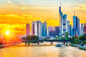 Passagem - Voos para Frankfurt