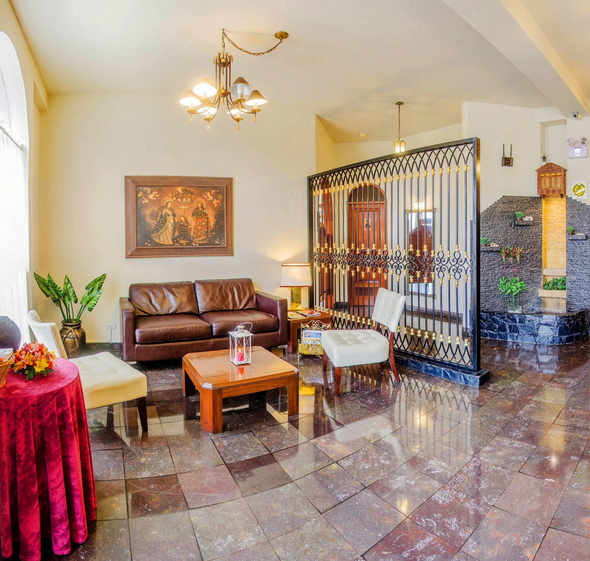 Vista Lobby Hotel Carmel