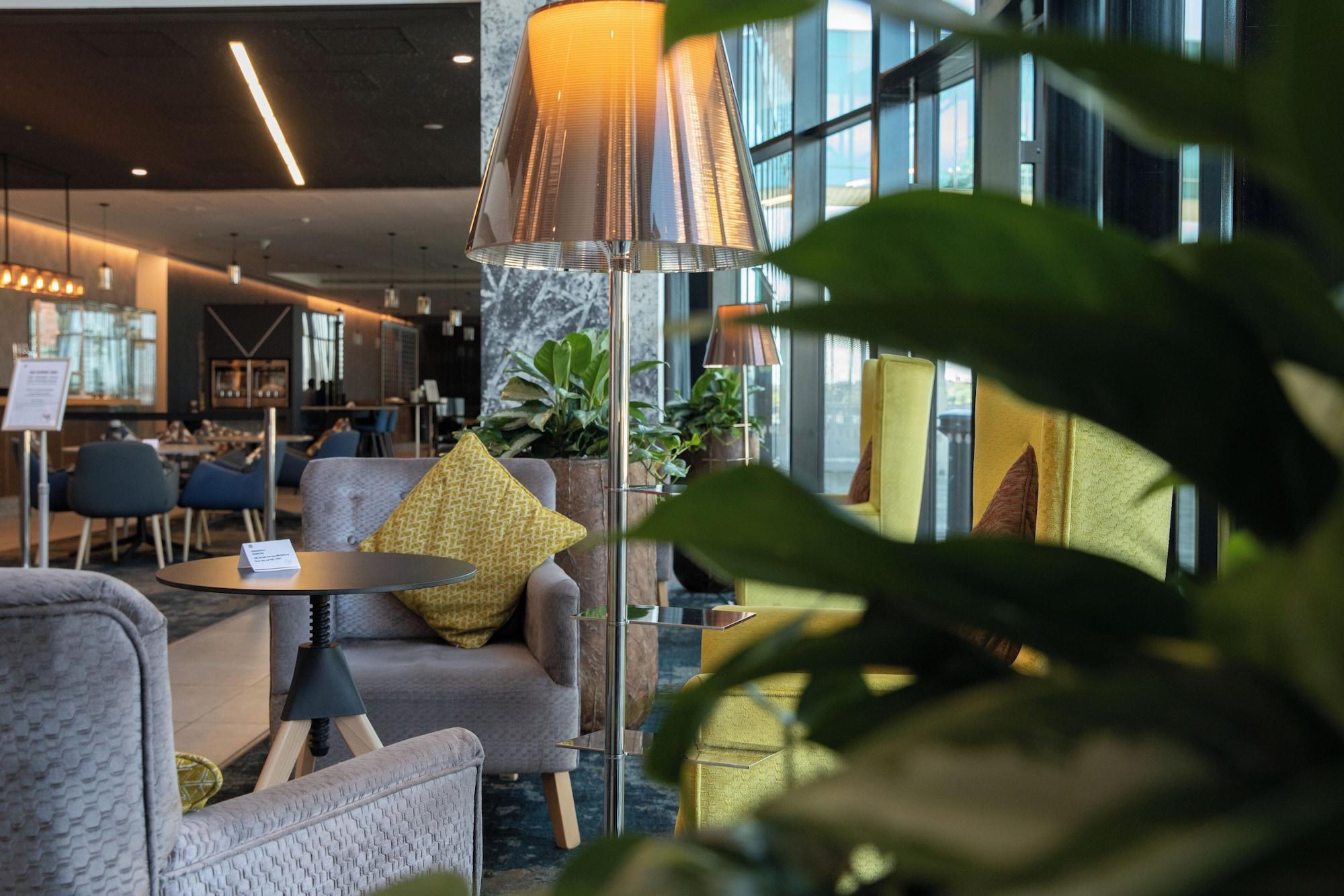 Vista Lobby Pullman Liverpool