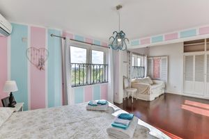 Alquiler Vacacional - Luxurious 5000sq Villa: Private Pool, Amazing Views, Secured resort & Gameroom