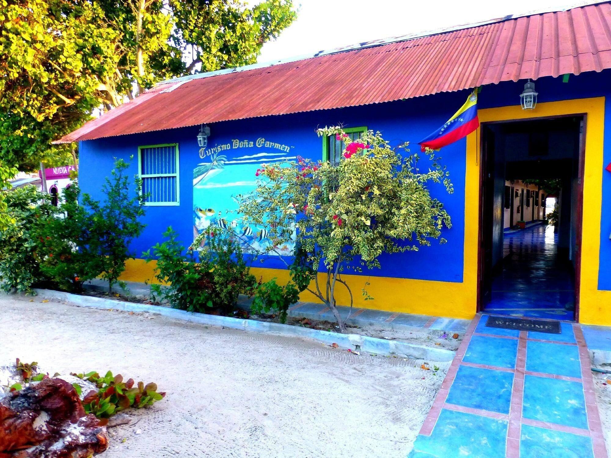Vista Exterior Posada Doña Carmen