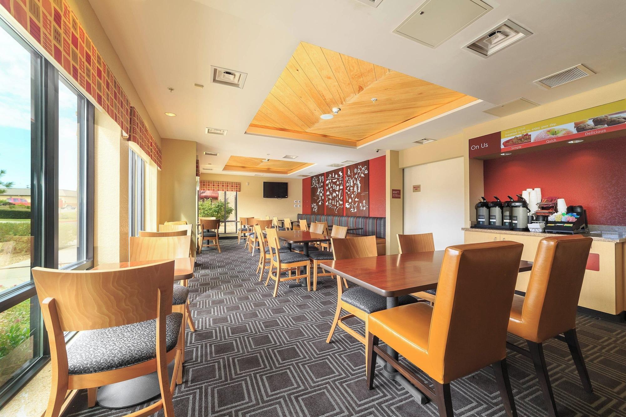 Restaurant TownePlace Suites by Marriott Farmington