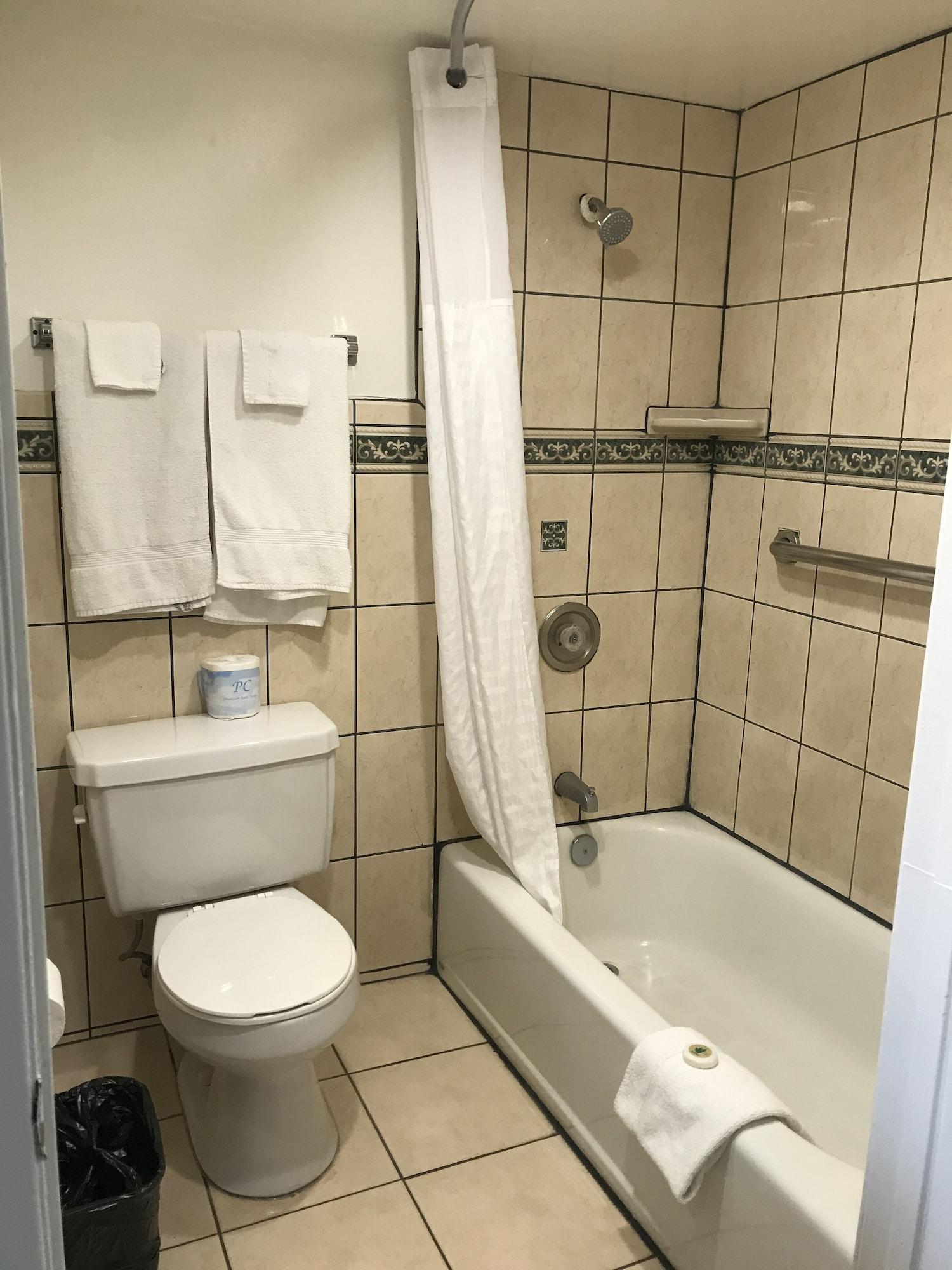 Equipamiento de Habitación Economy Inn LAX
