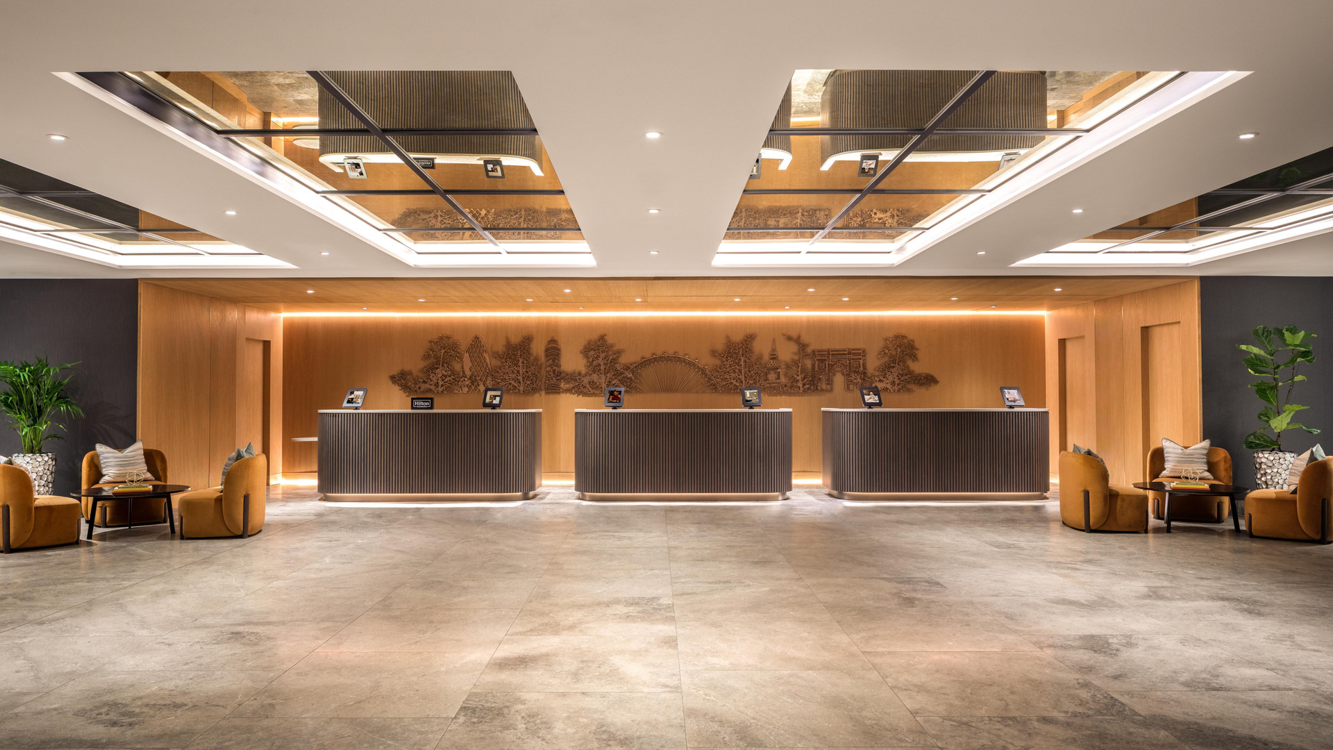 Vista Lobby Hilton London Metropole