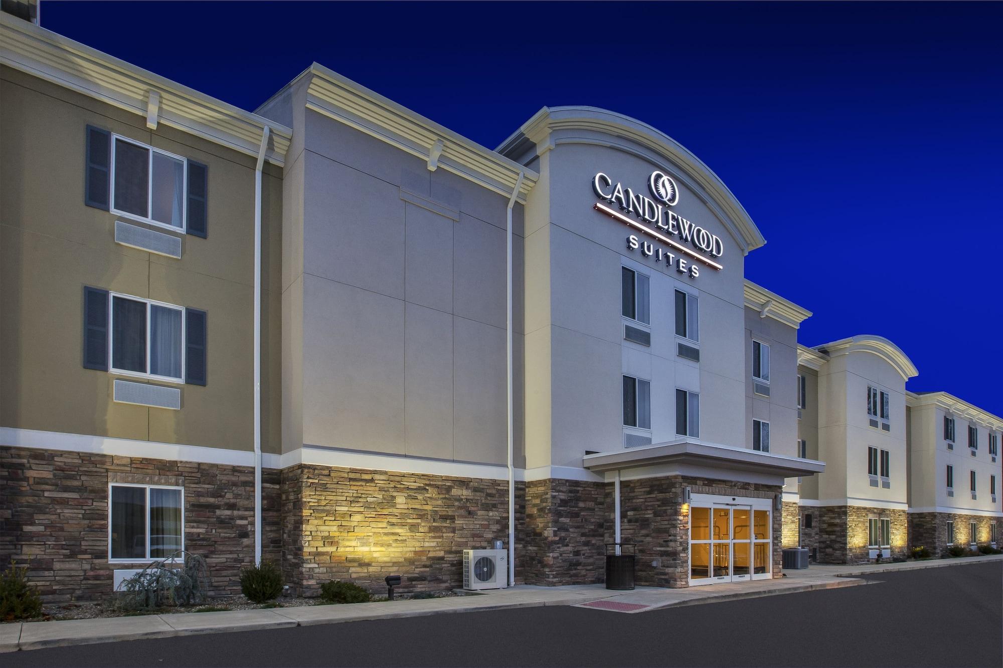 Vista Exterior Candlewood Suites MORGANTOWN-UNIV WEST VIRGINIA by IHG
