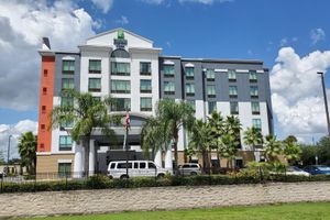 Alojamiento - Holiday Inn Express & Suites, International Drive, an IHG Hotel