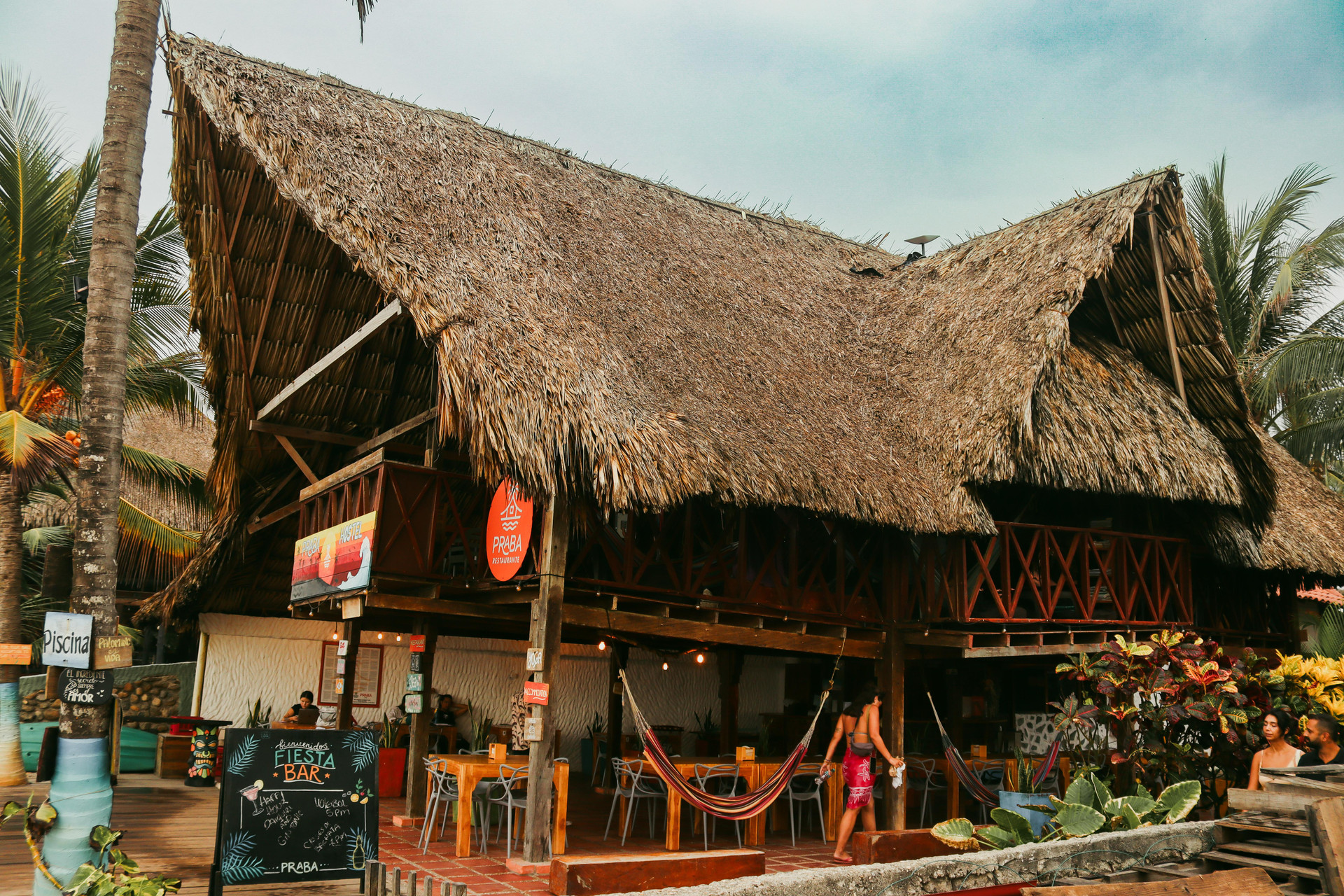 Vista Exterior Praba Hostel