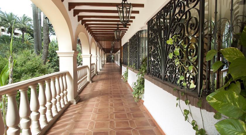 Vista Lobby Hotel Apartamentos Bajondillo