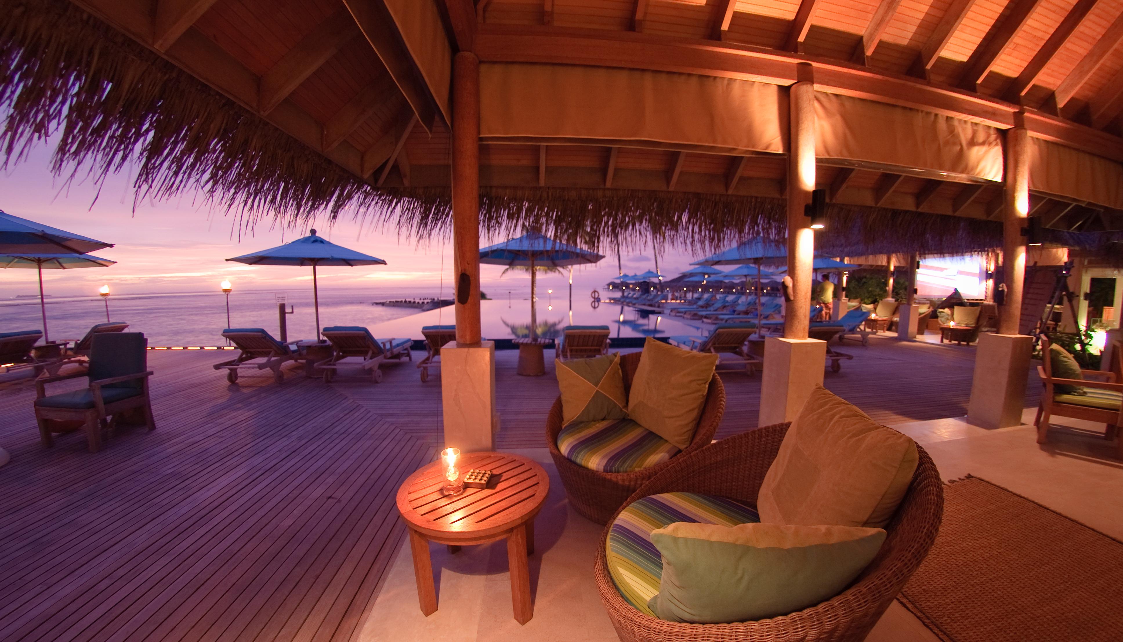 Bar/Salón Anantara Veli Maldives Resort