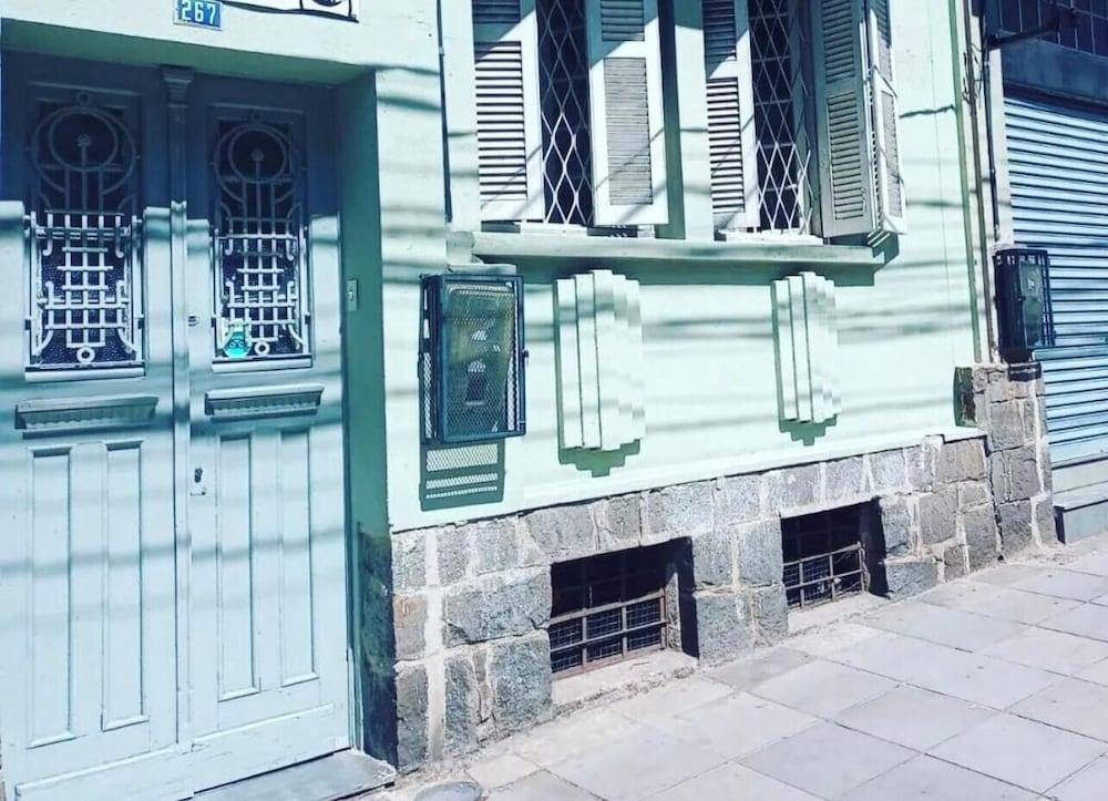 Vista da fachada Pousada&Hostel Bahia