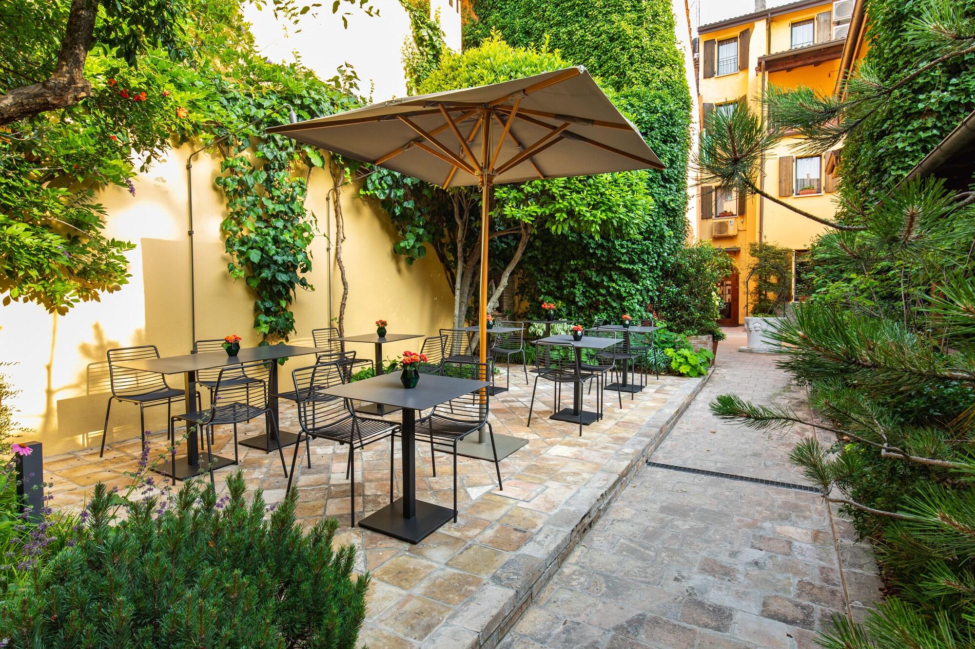 Comodidades del Alojamiento Hotel Porta San Mamolo