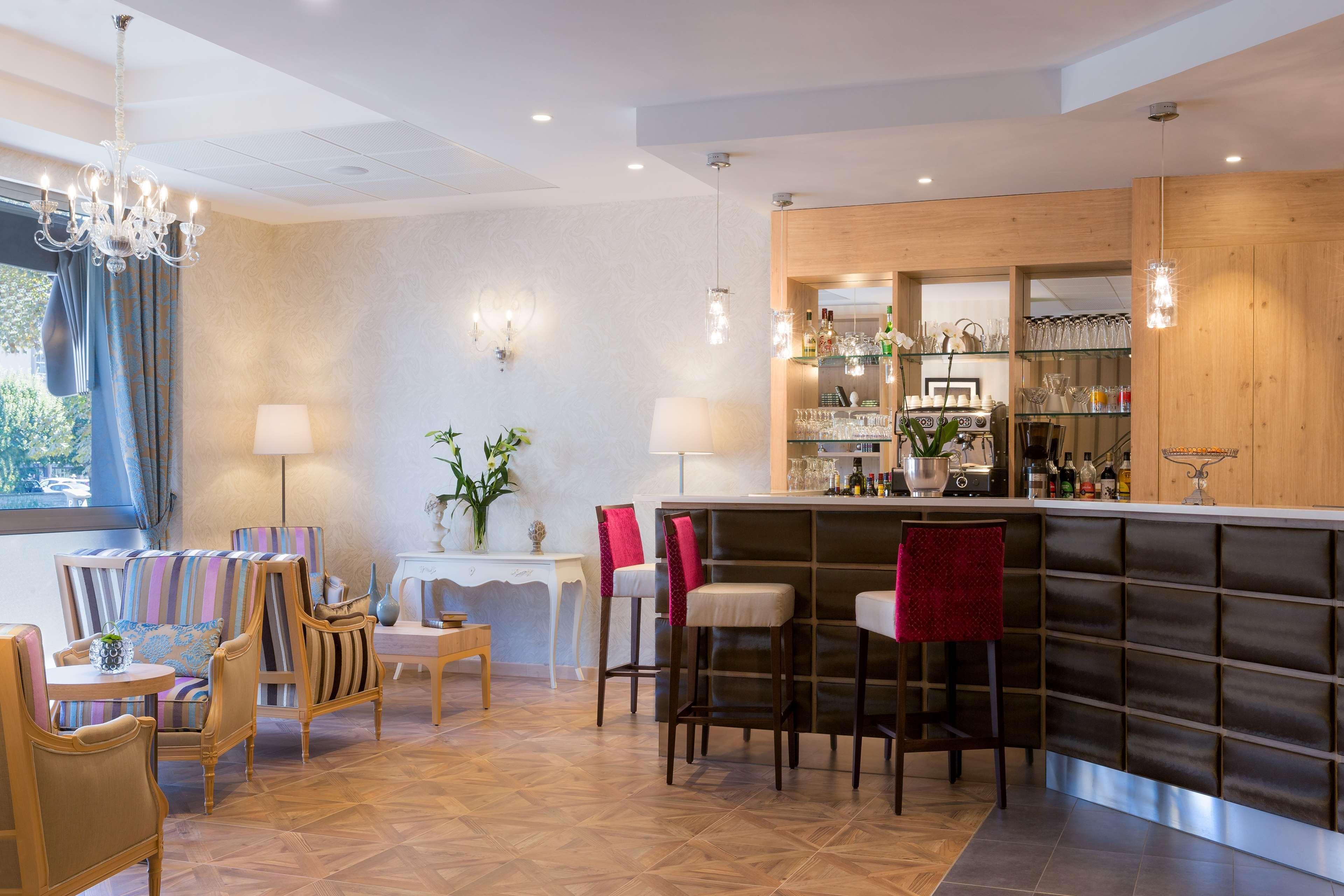 Bar/Salón Hôtel Le Rive Droite & Spa