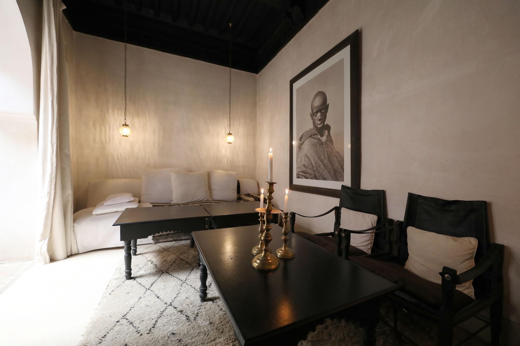 Bar/Salón Riad Azzouna 13