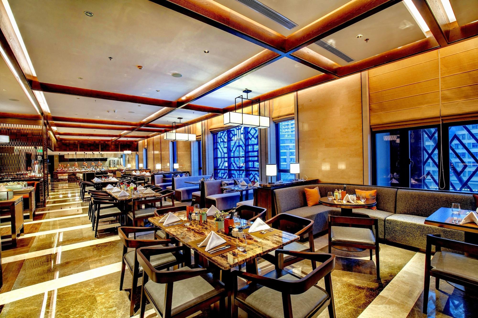 Vista Exterior Sheraton Yunfu Xinxing Hotel