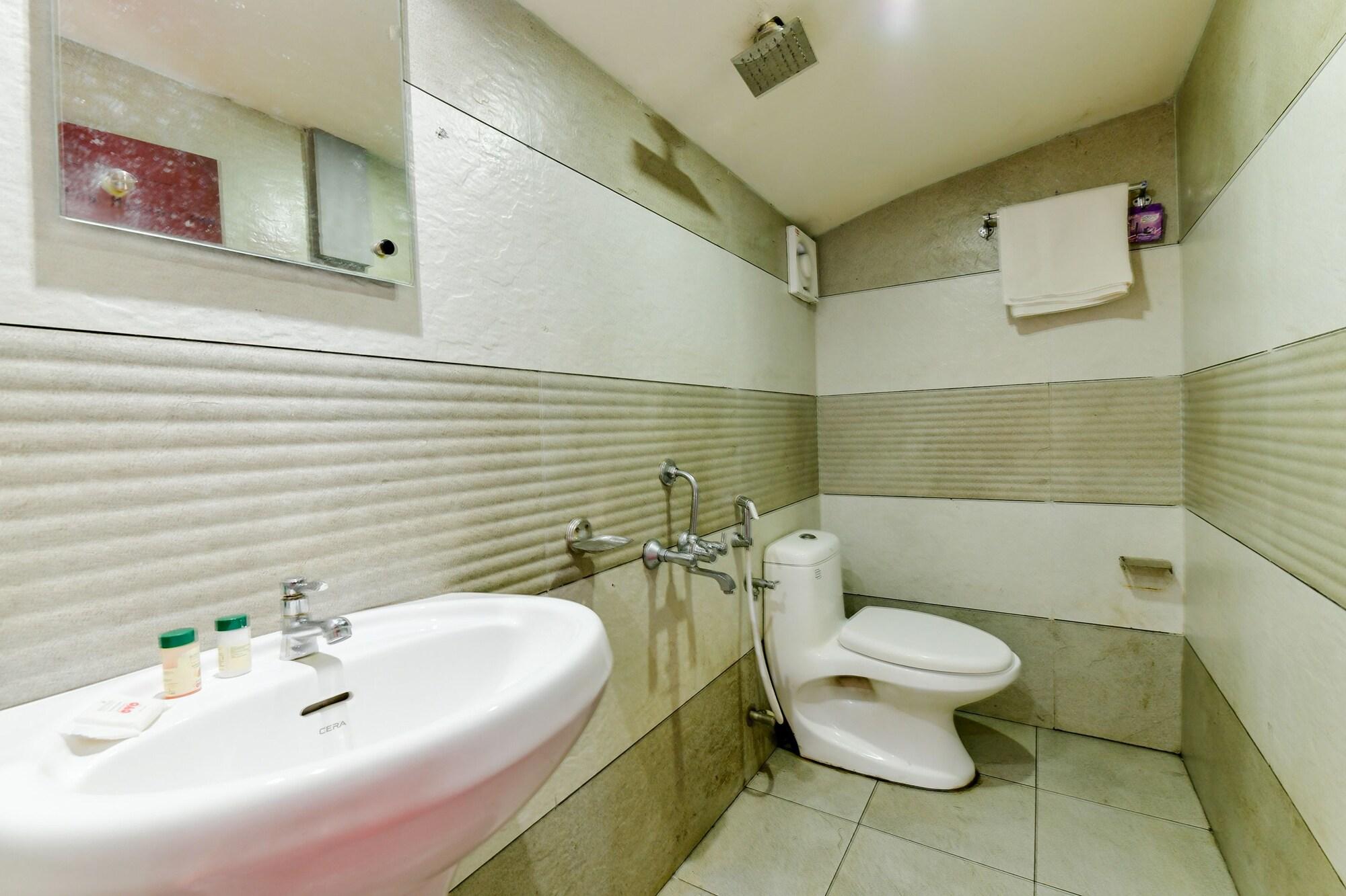 Equipamiento de Habitación OYO 23482 Sht Symphony Premium Sharing Houseboat