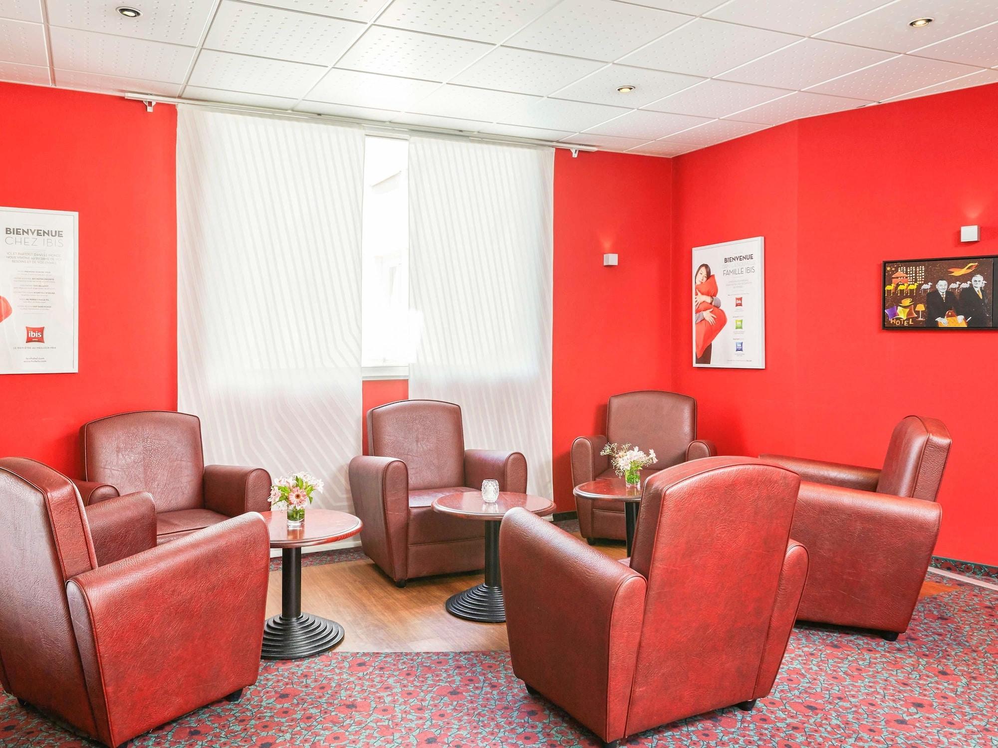 Vista Lobby ibis Chartres Ouest Luce